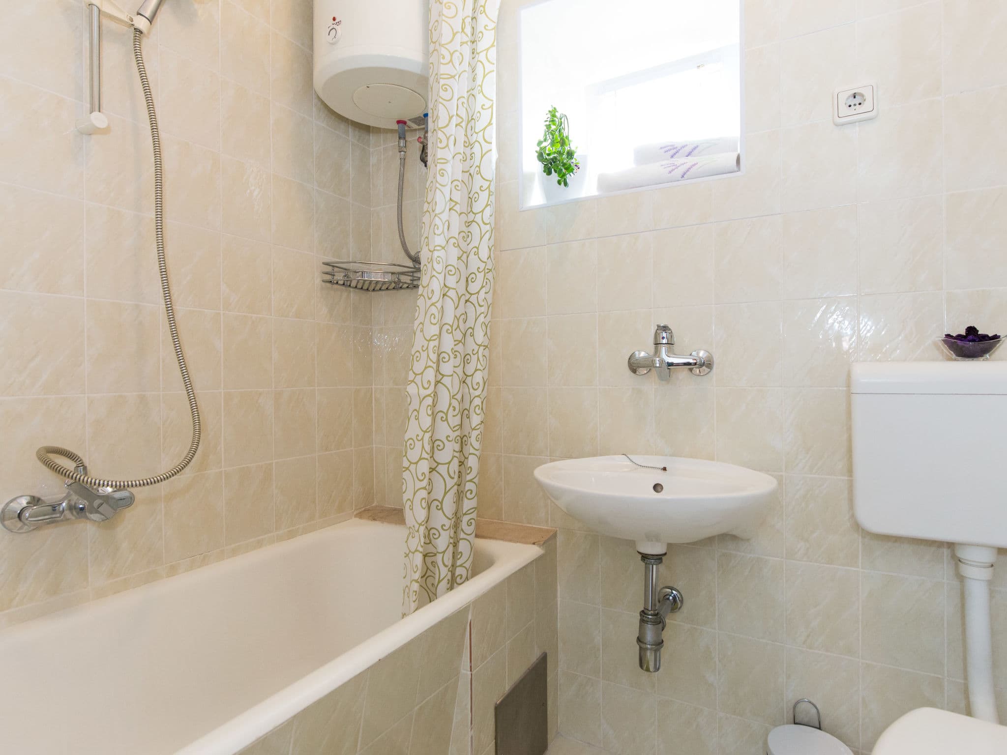 Bathroom / Wellness