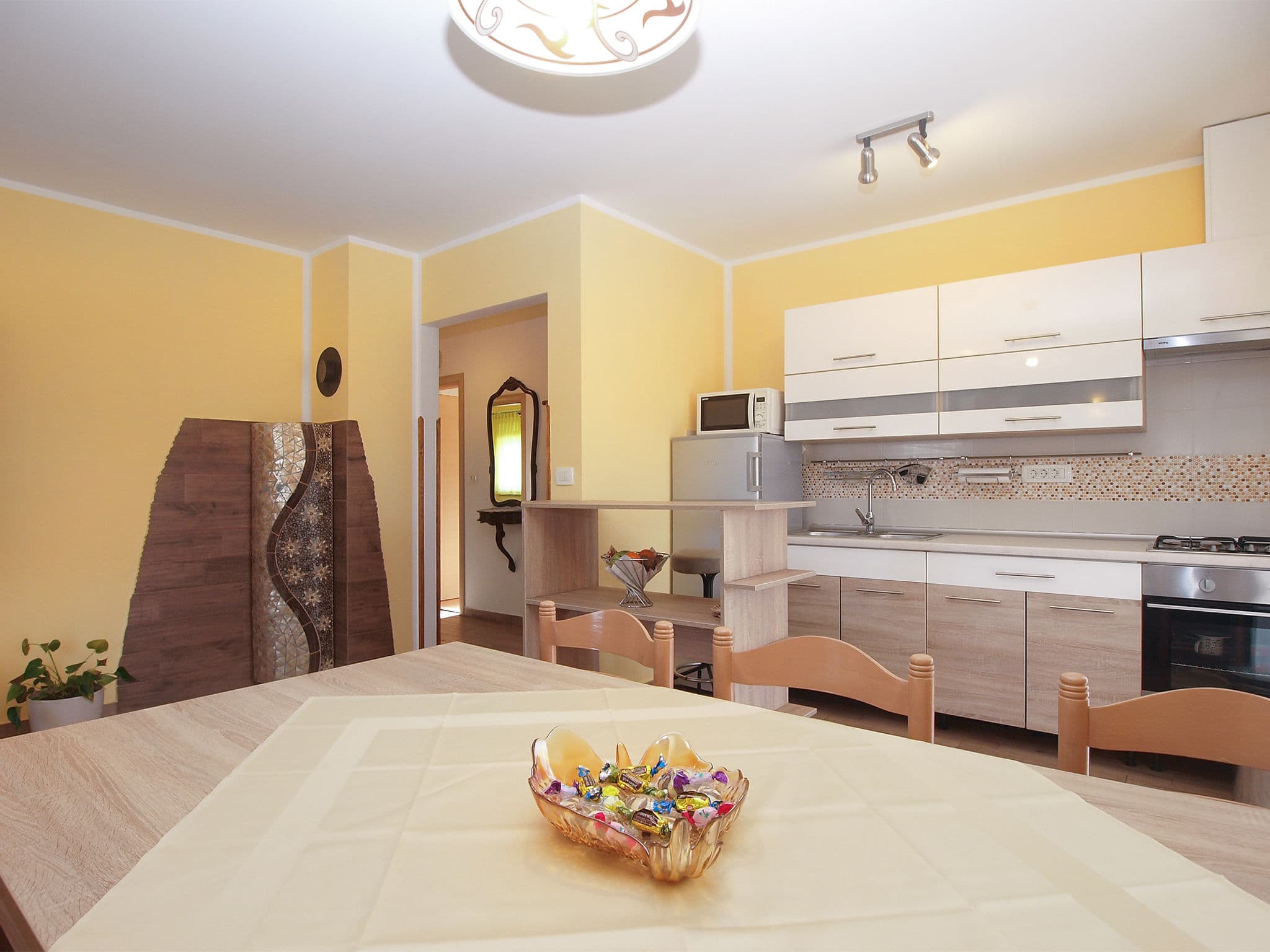 Kitchen / Dining Room