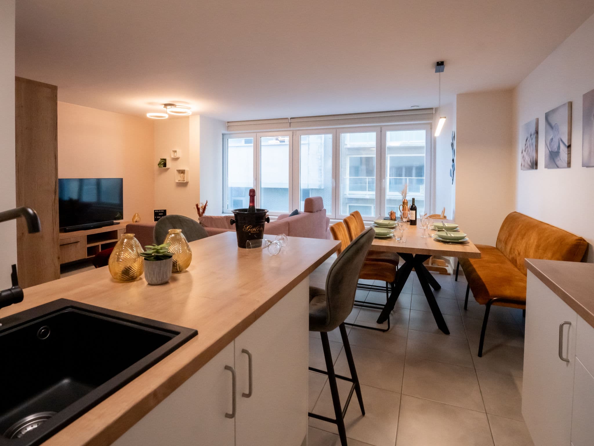 Kitchen / Dining Room
