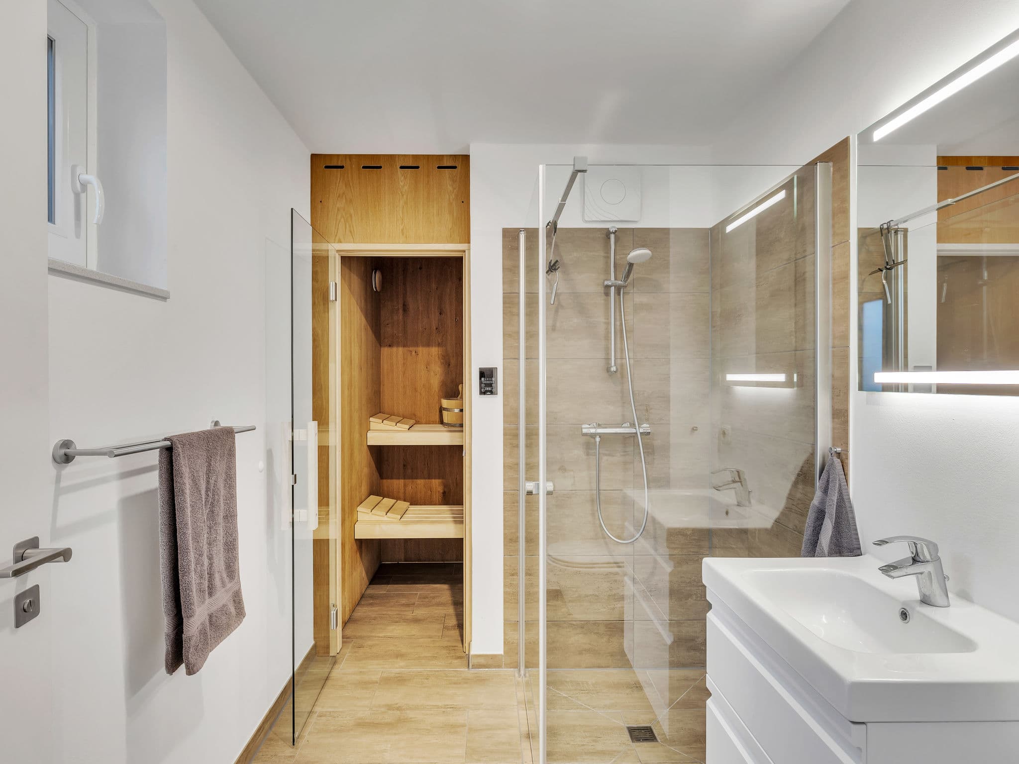 Bathroom / Wellness