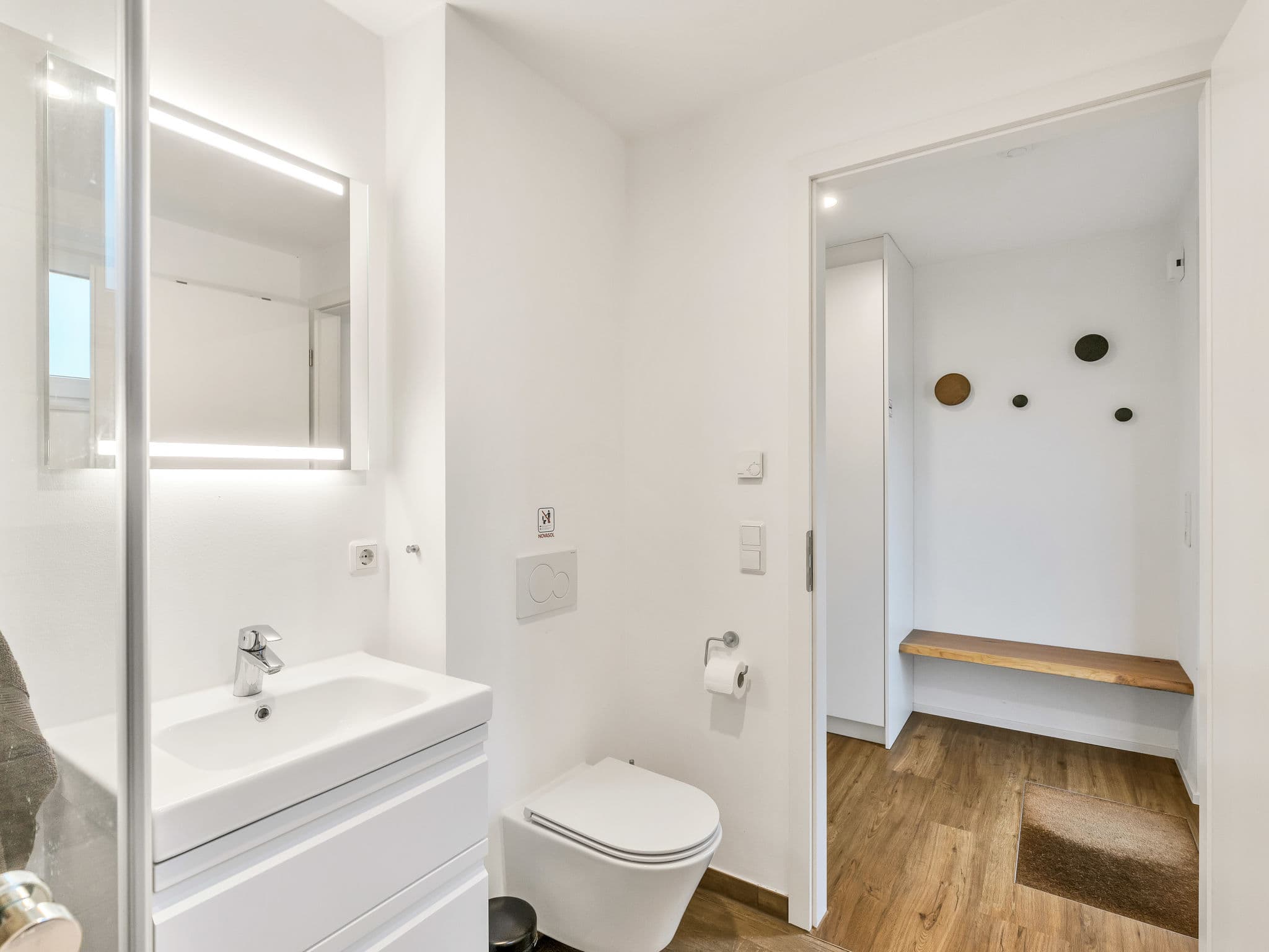 Bathroom / Wellness