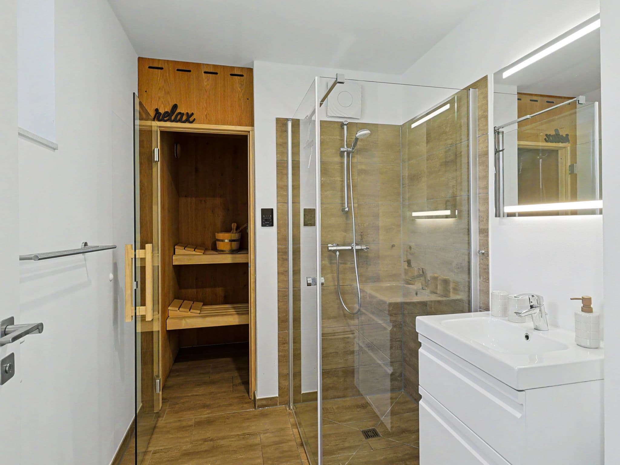Bathroom / Wellness
