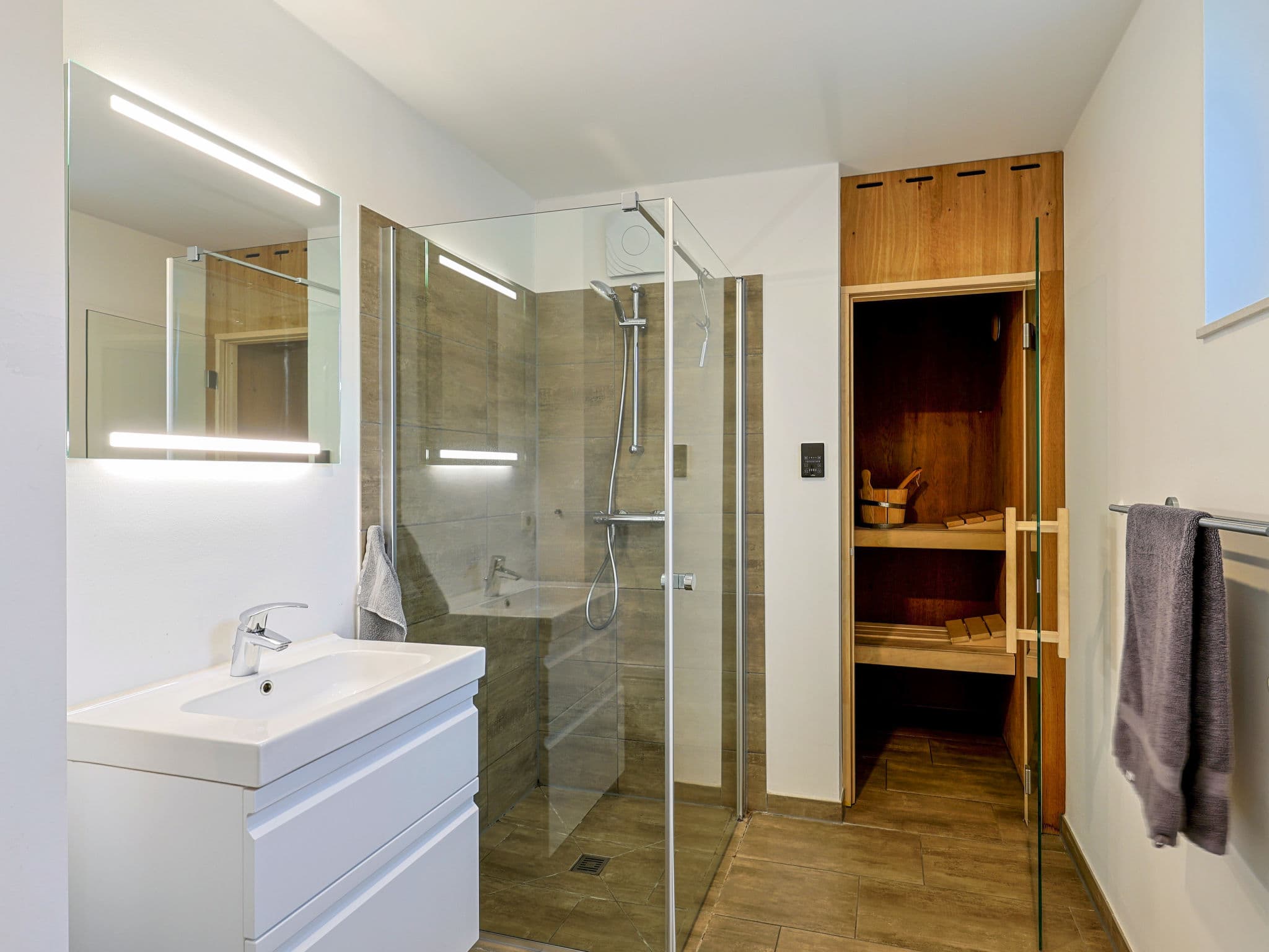 Bathroom / Wellness