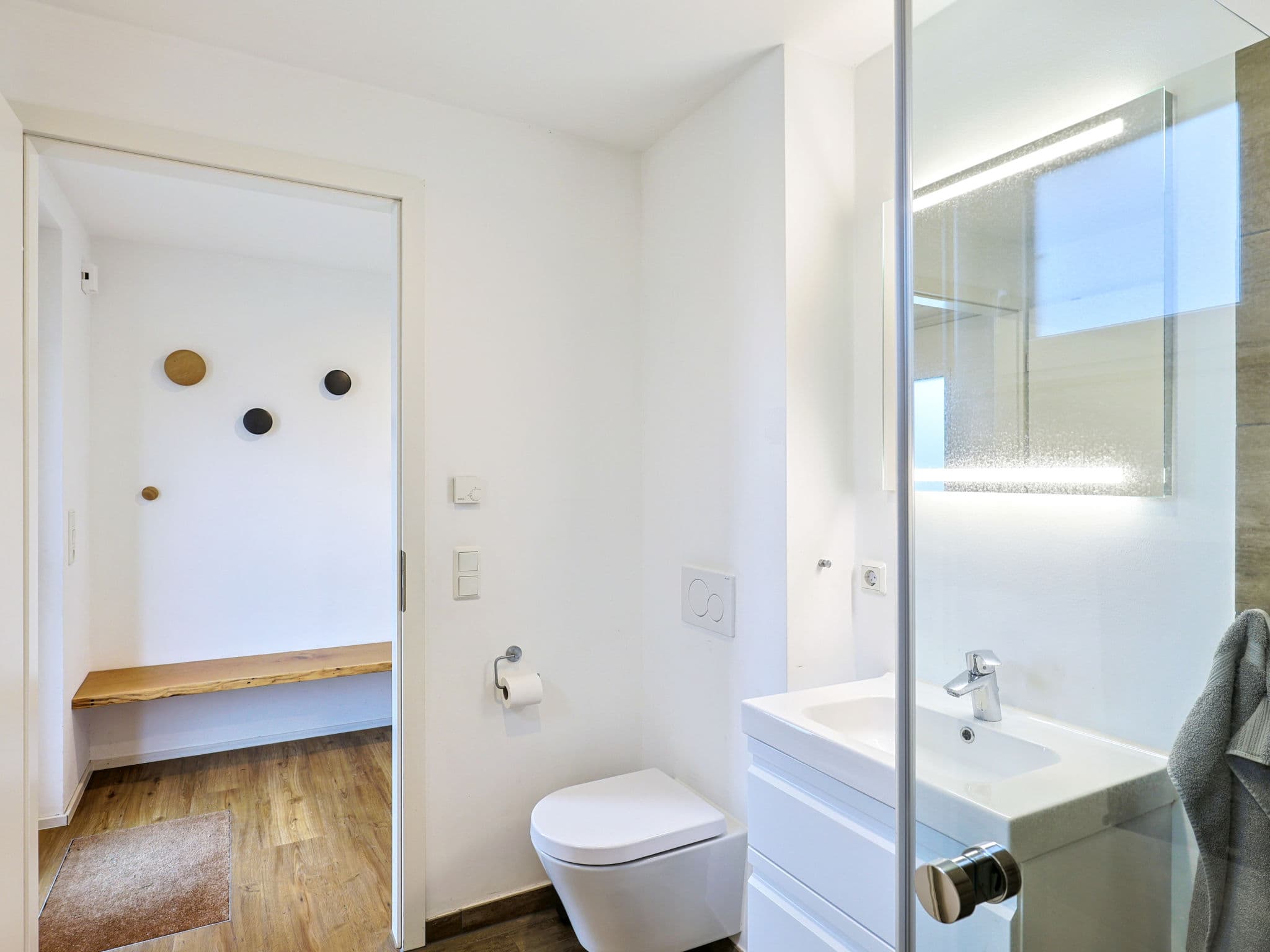 Bathroom / Wellness