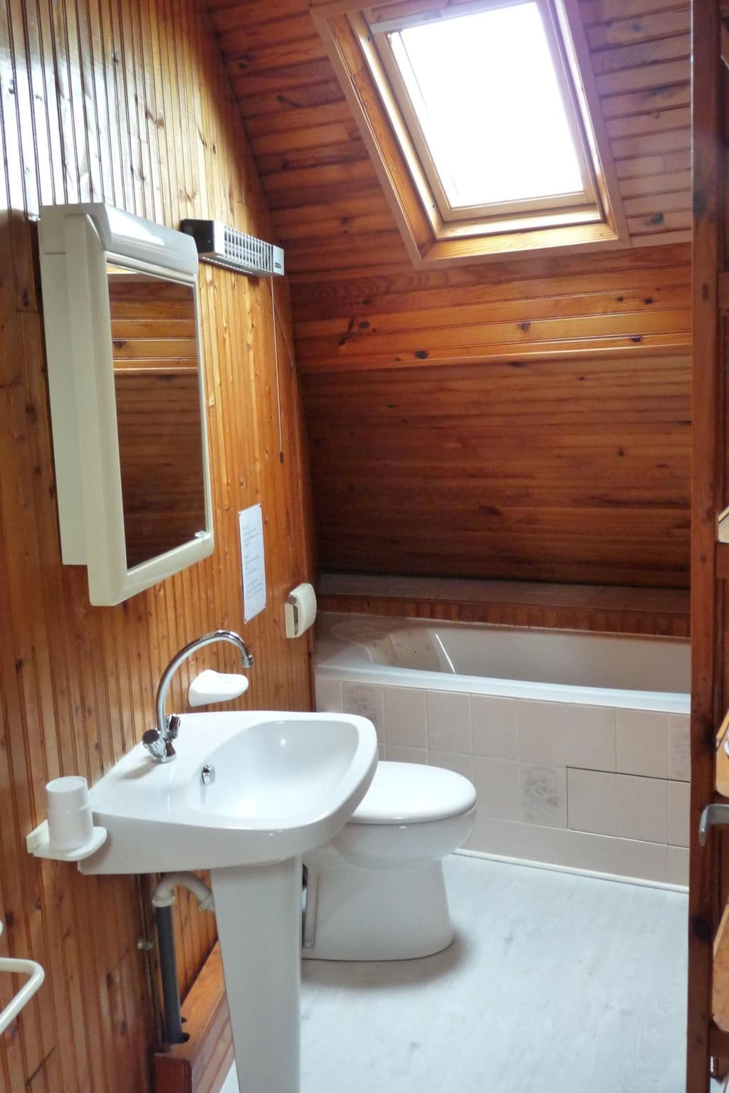 Bathroom / Wellness