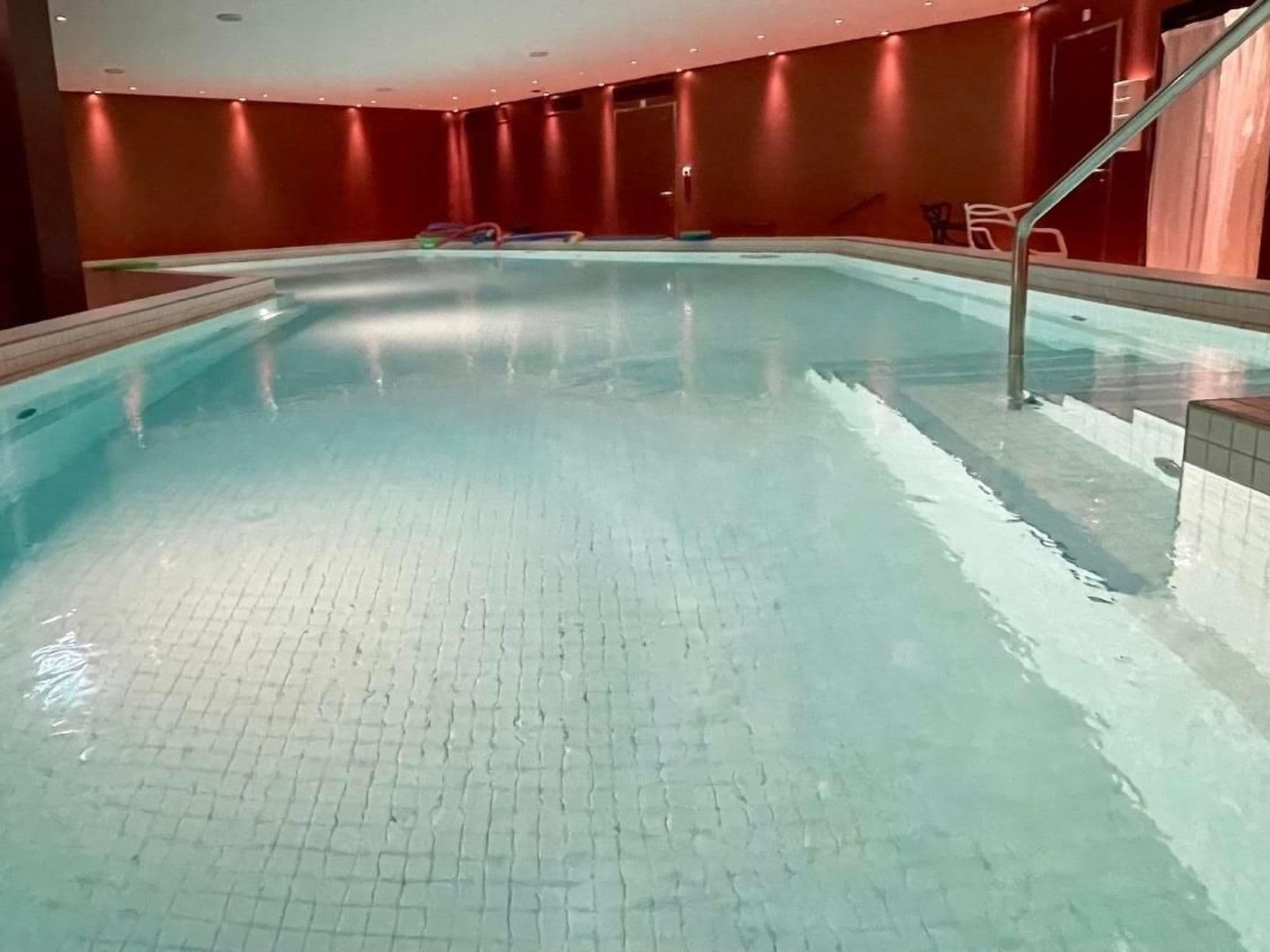 Pool Indoor