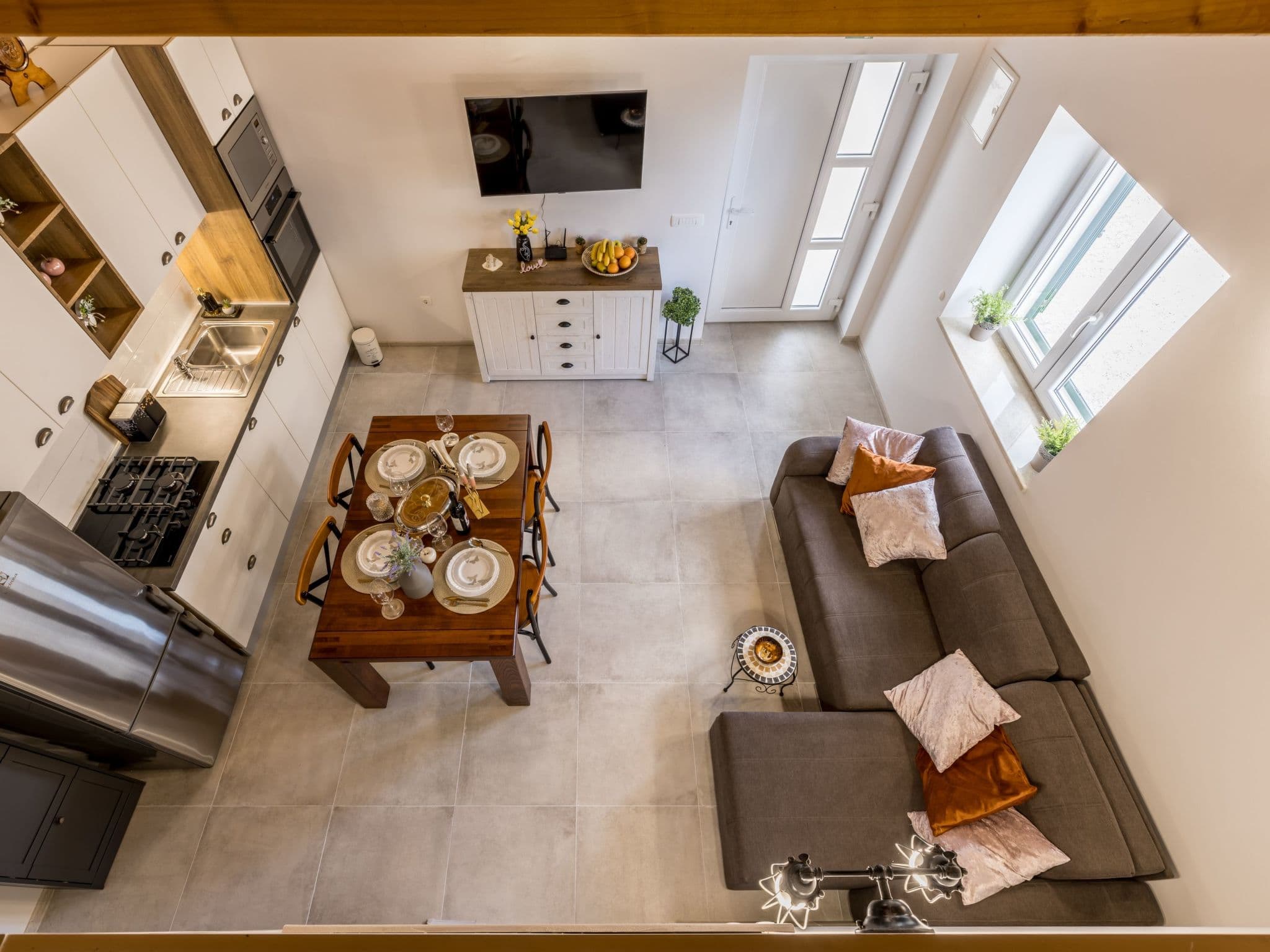 Kitchen / Dining Room