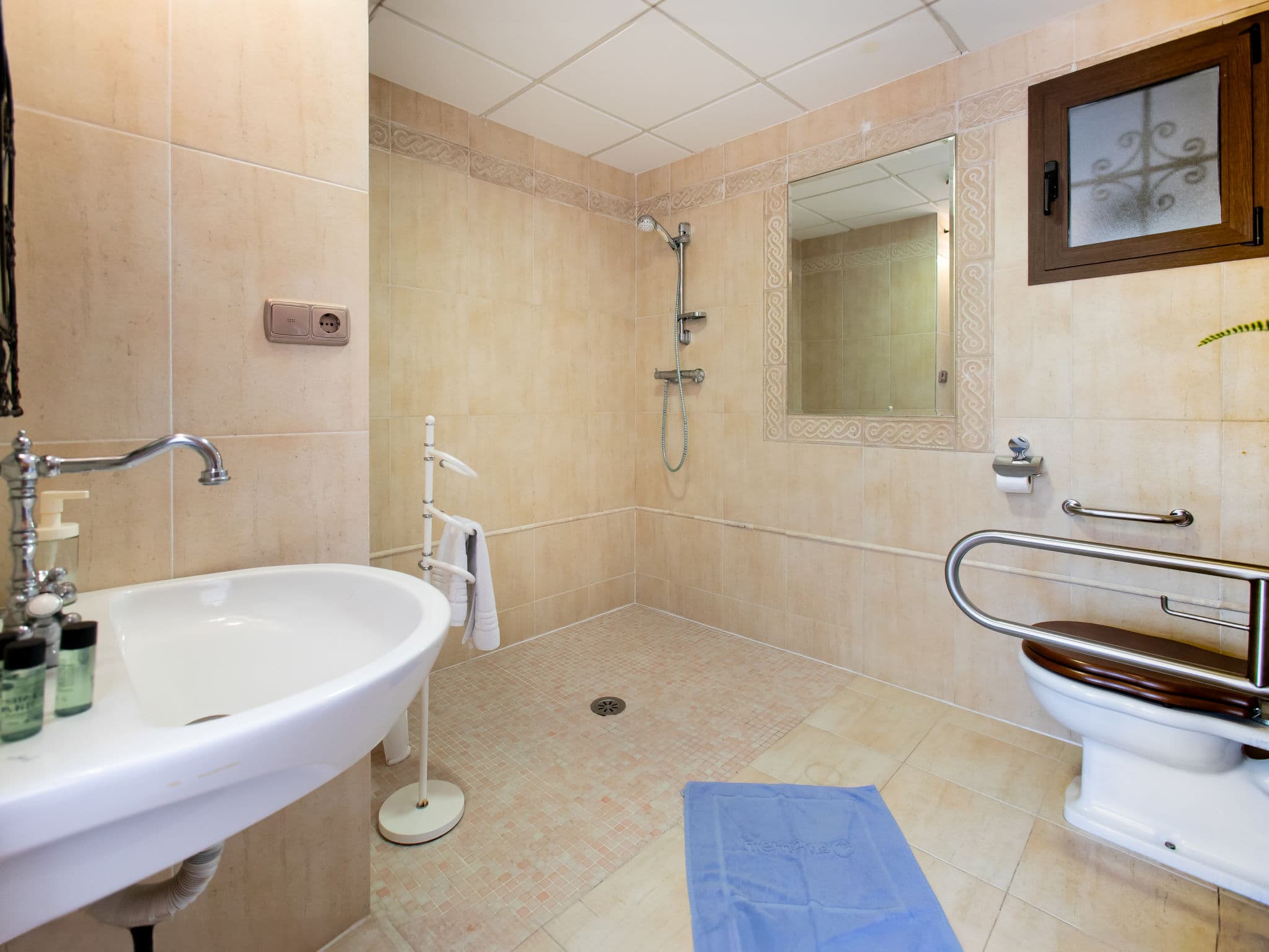 Bathroom / Wellness