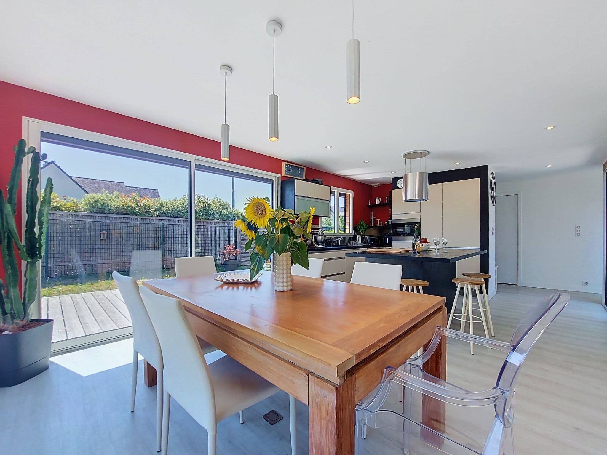 Kitchen / Dining Room