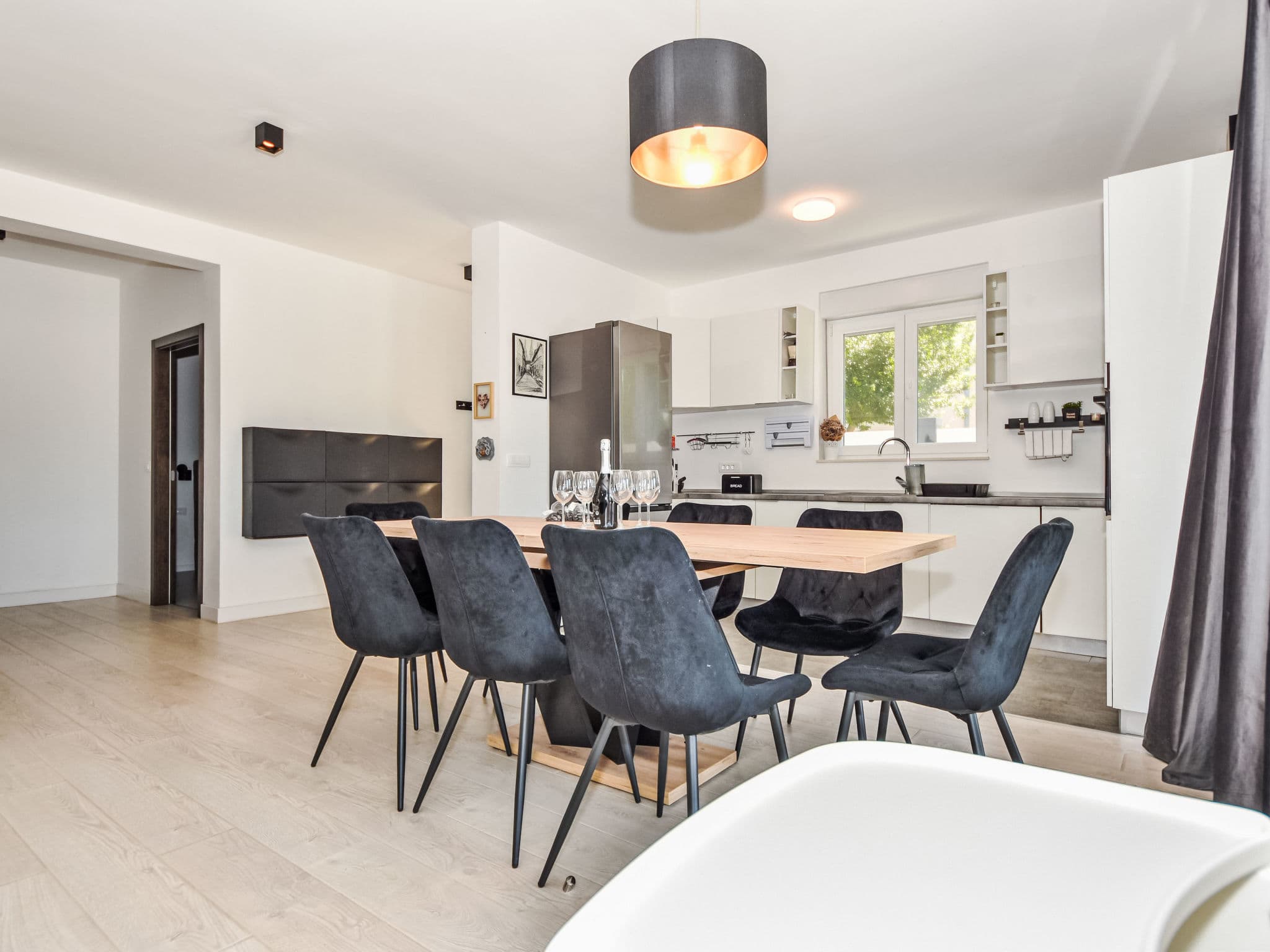 Kitchen / Dining Room