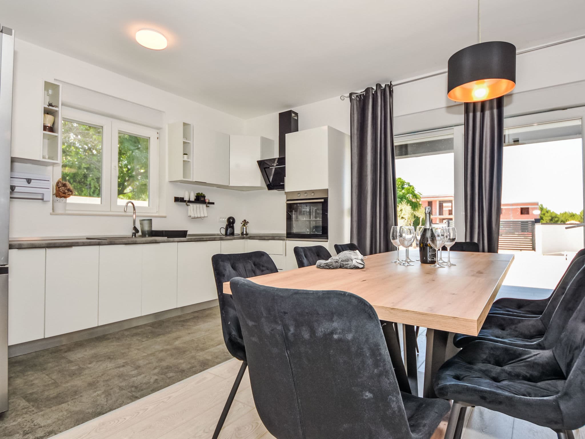 Kitchen / Dining Room