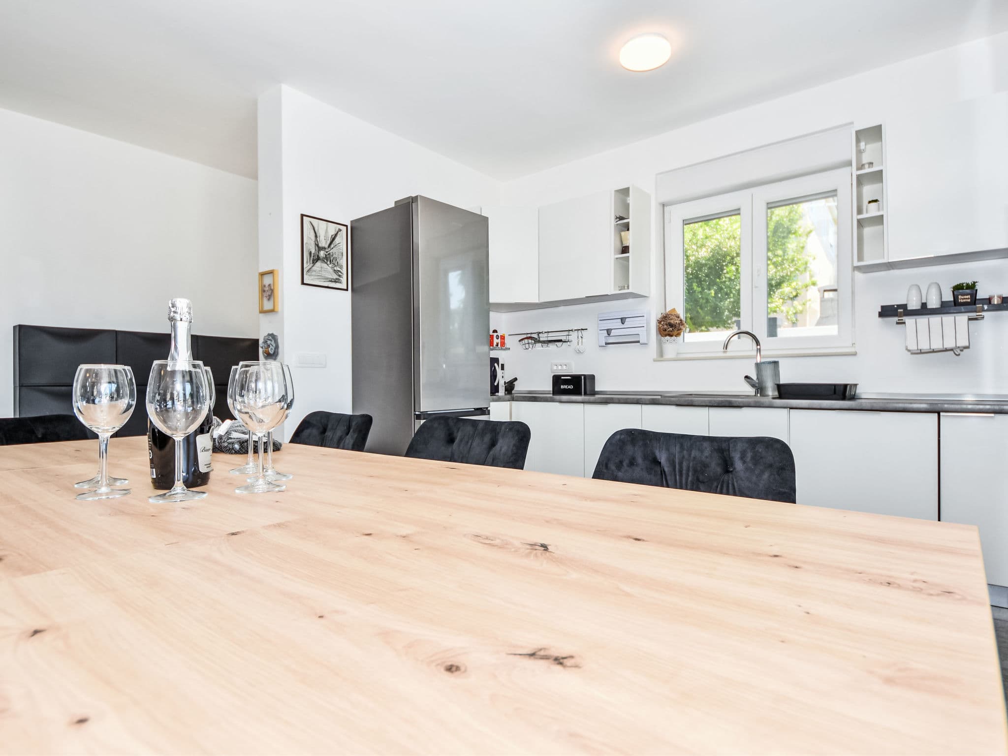Kitchen / Dining Room