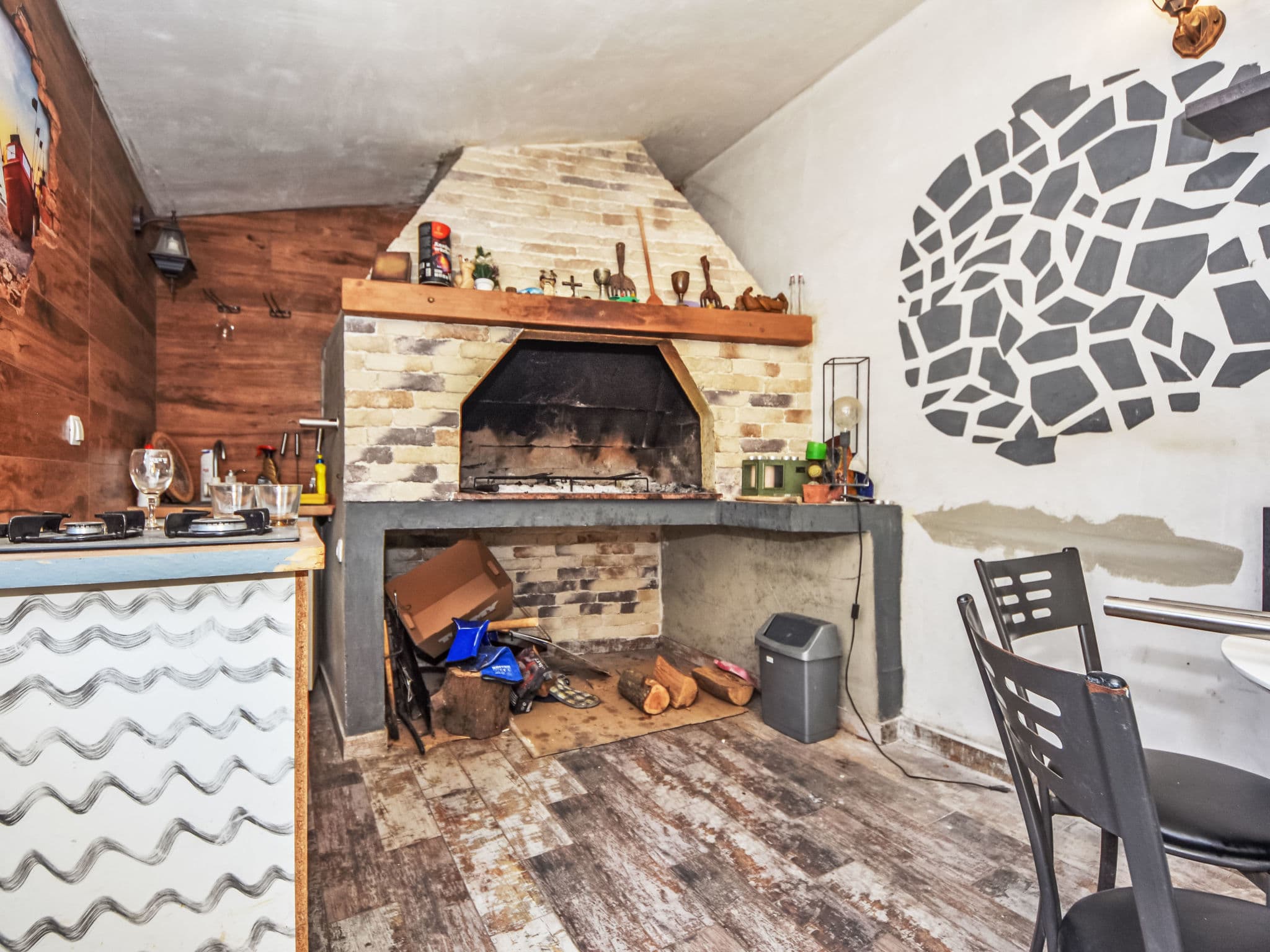 Kitchen / Dining Room