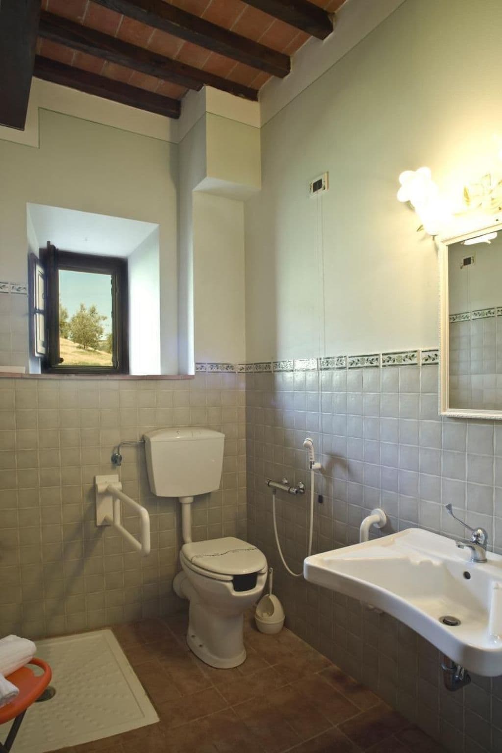 Gallery Image 9