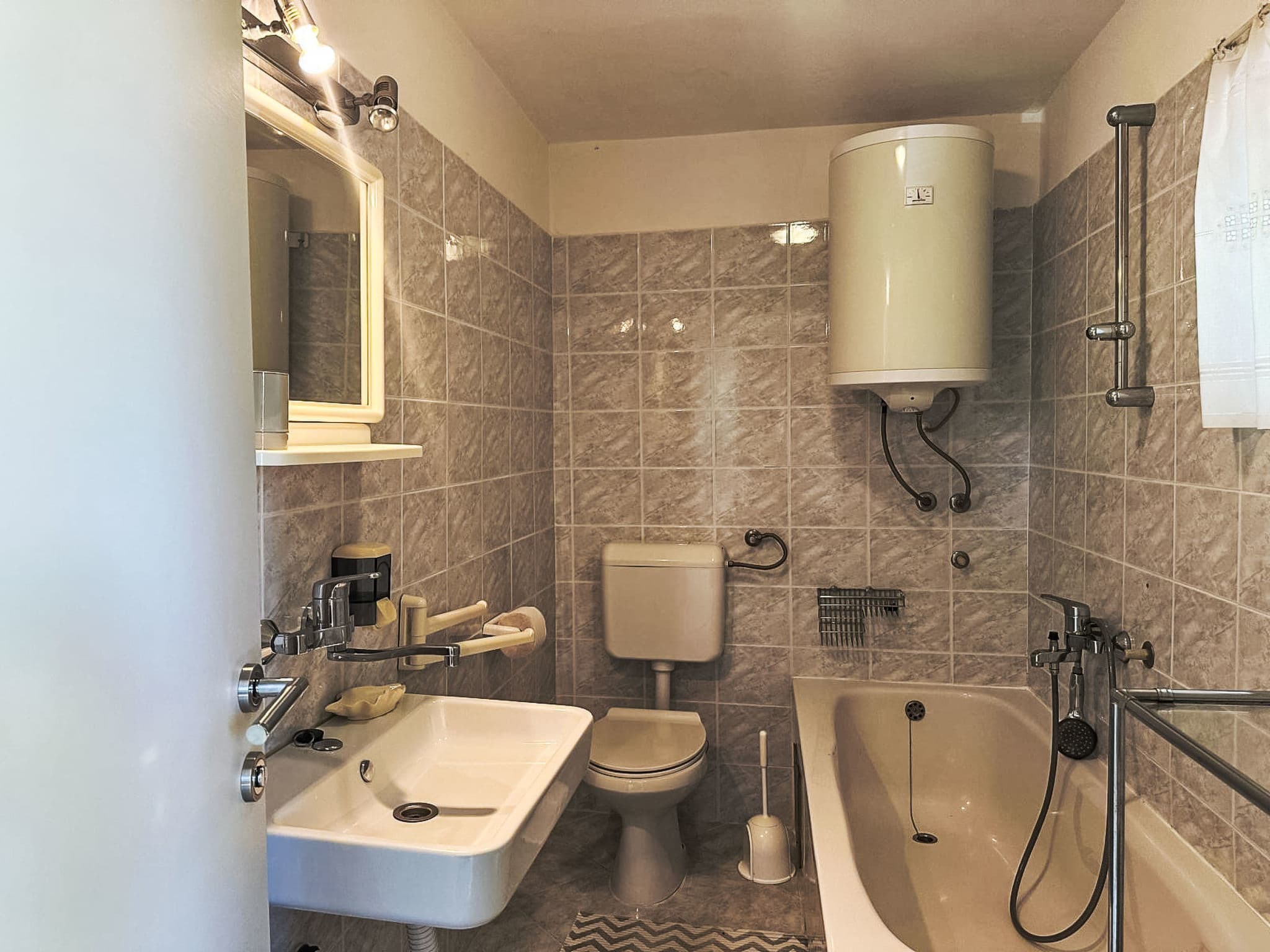 Bathroom / Wellness