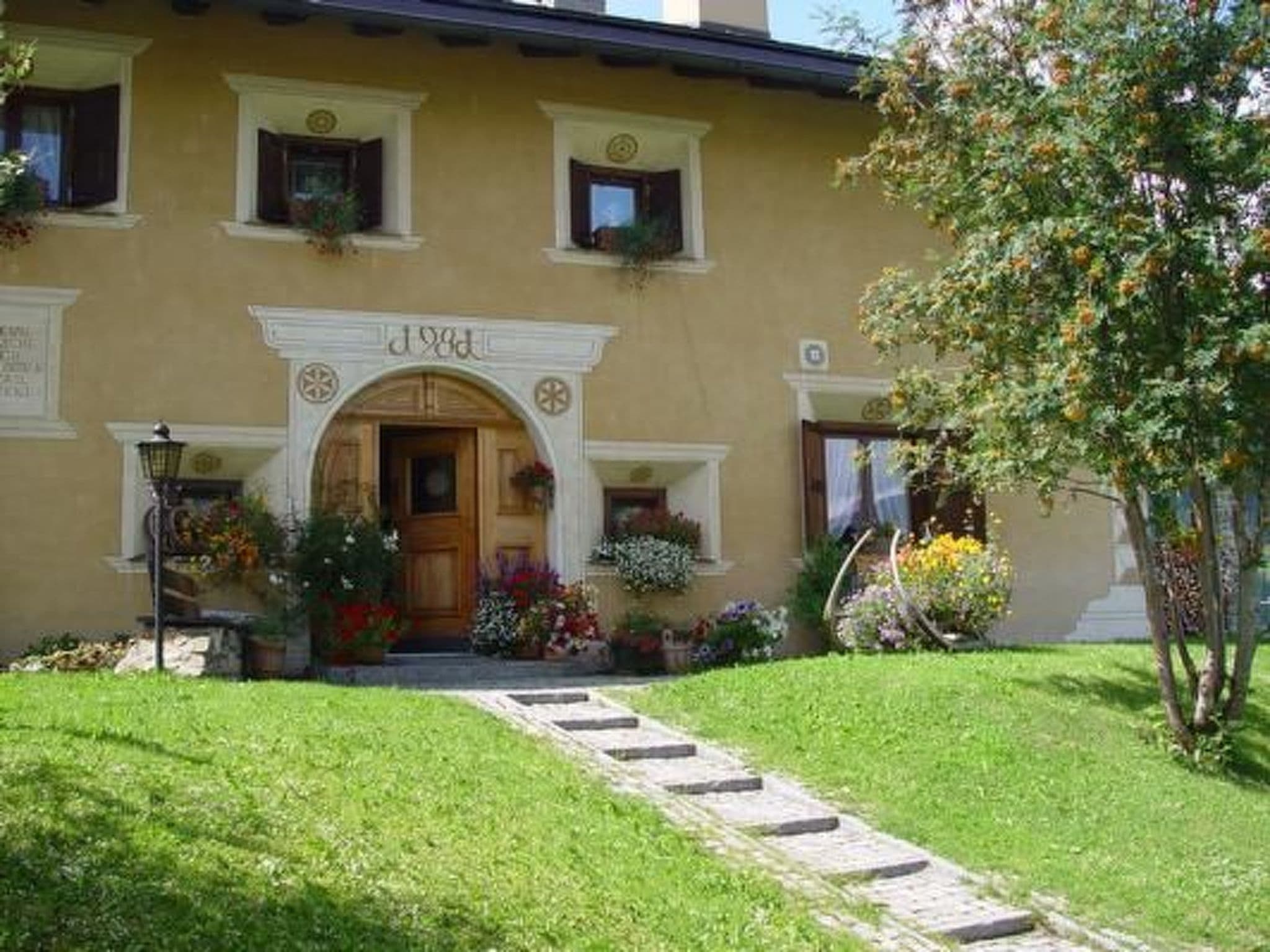 Gallery Image 38