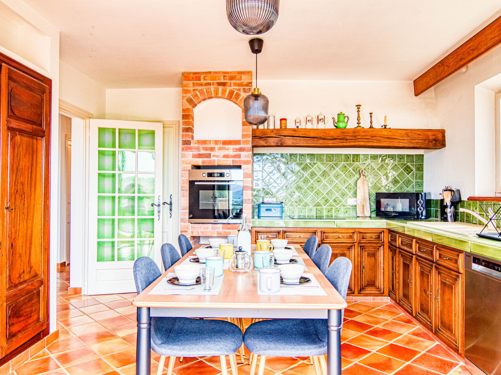 Kitchen / Dining Room
