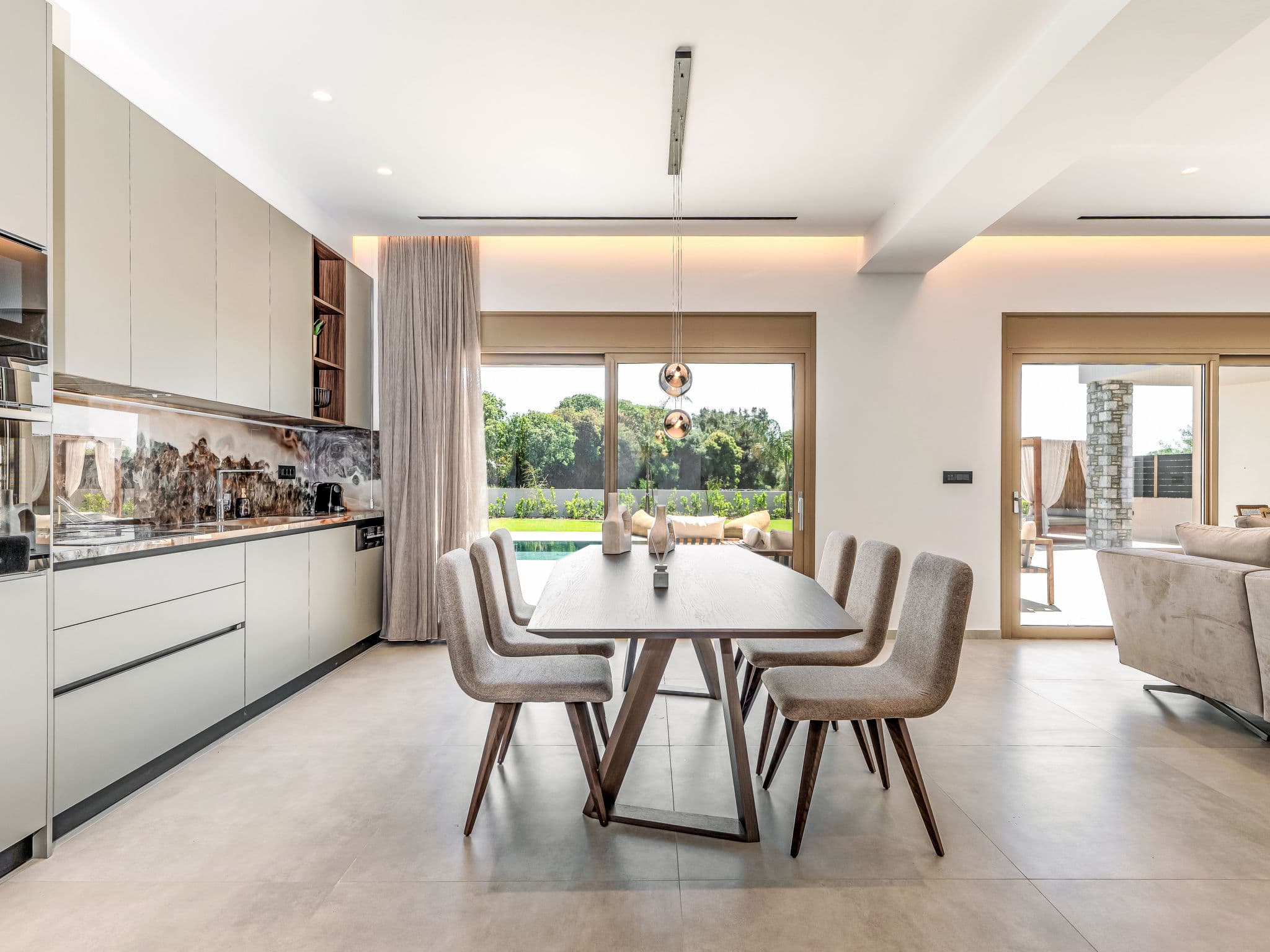 Kitchen / Dining Room
