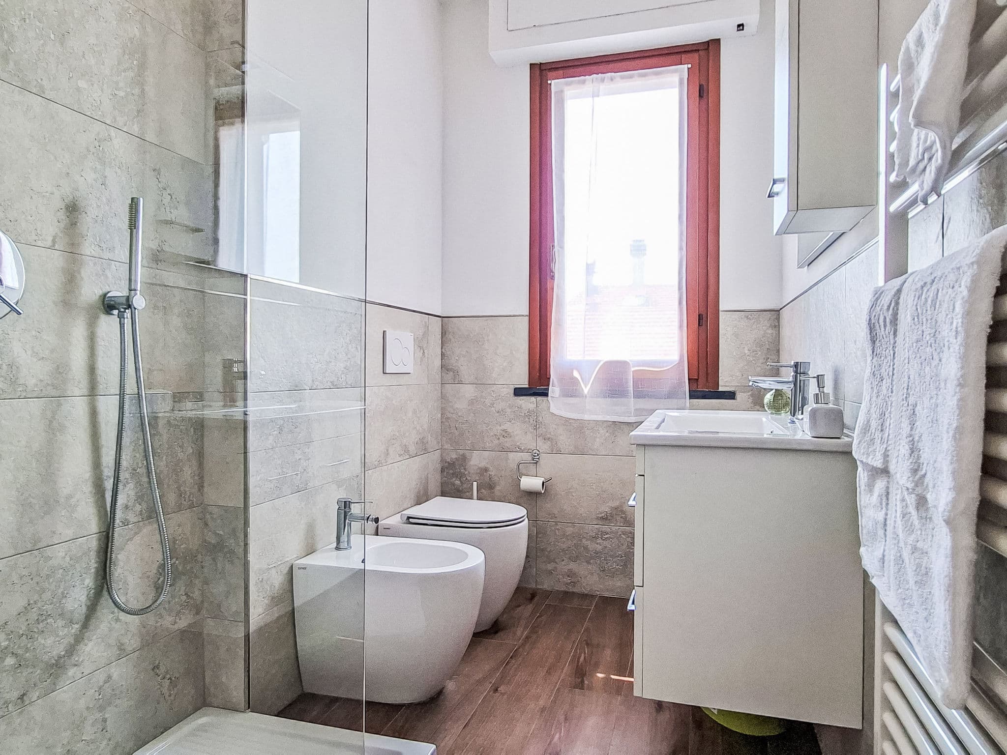 Bathroom / Wellness