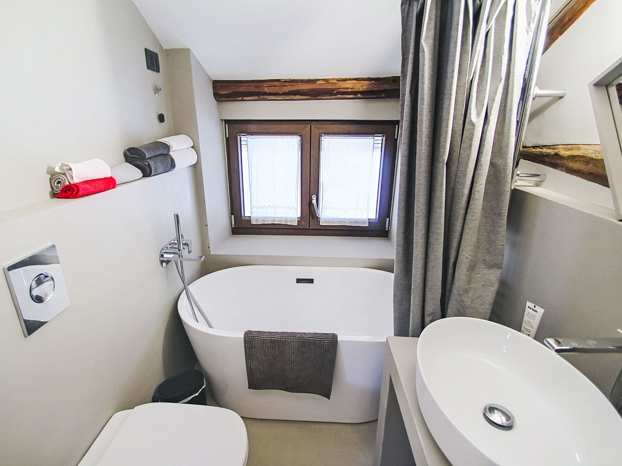 Bathroom / Wellness