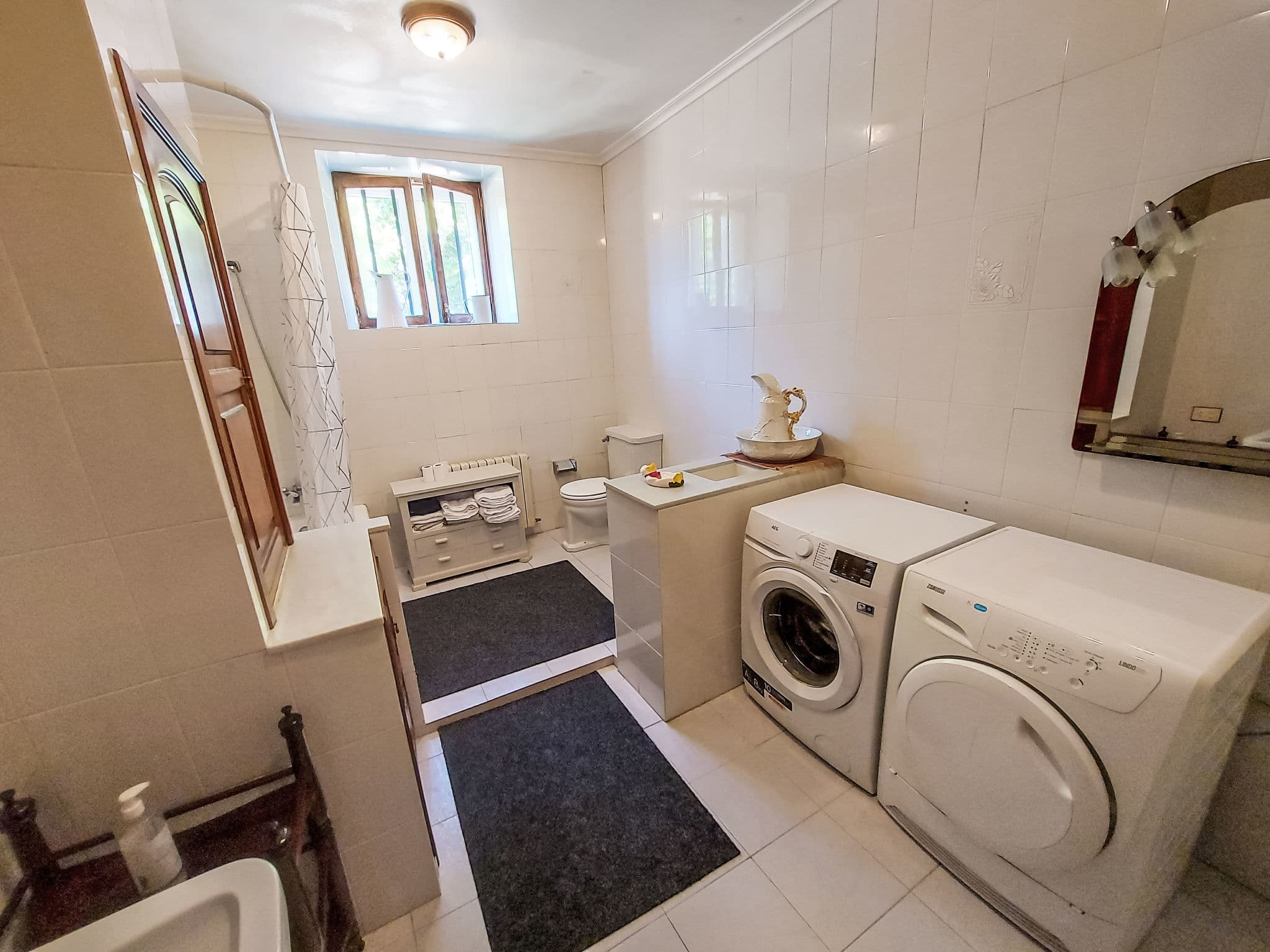 Bathroom / Wellness
