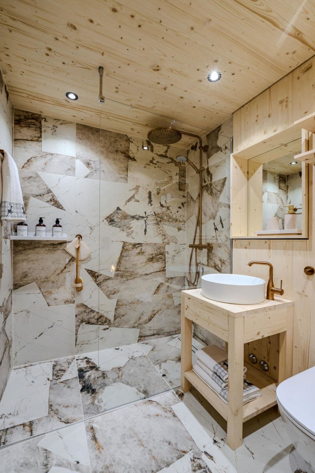 Bathroom / Wellness