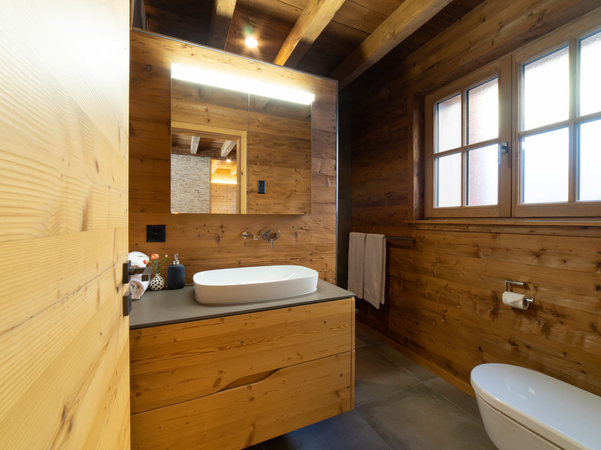 Bathroom / Wellness