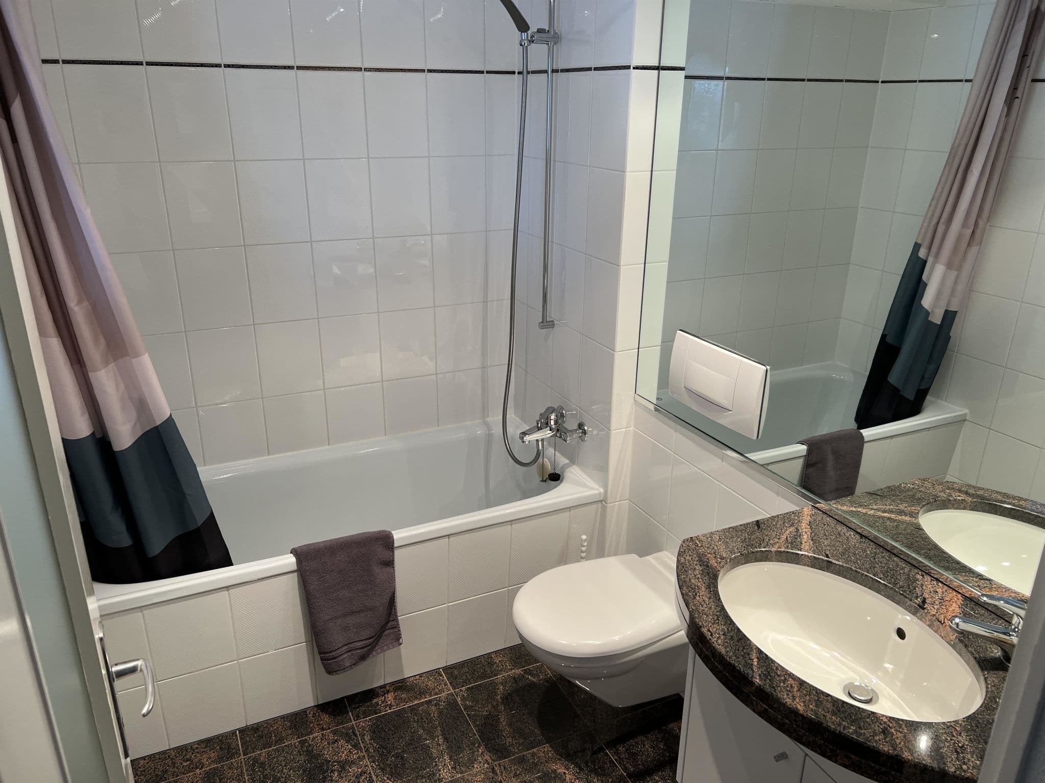 Gallery Image 17