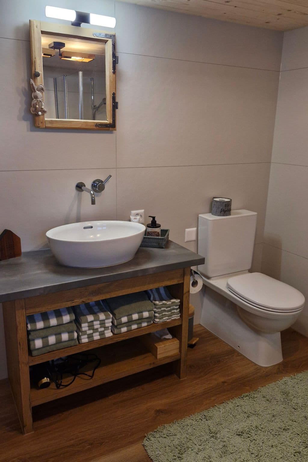 Bathroom / Wellness