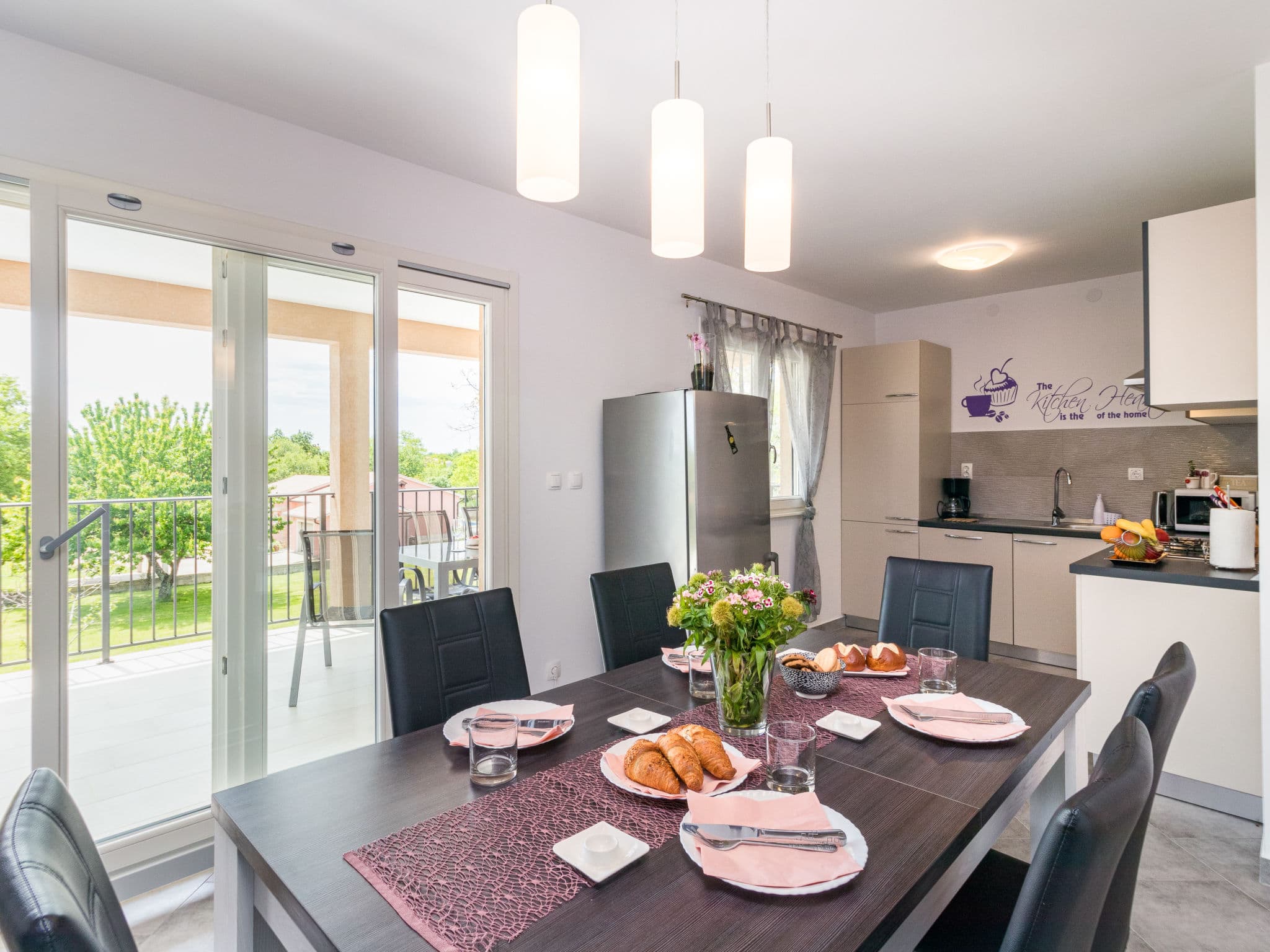 Kitchen / Dining Room