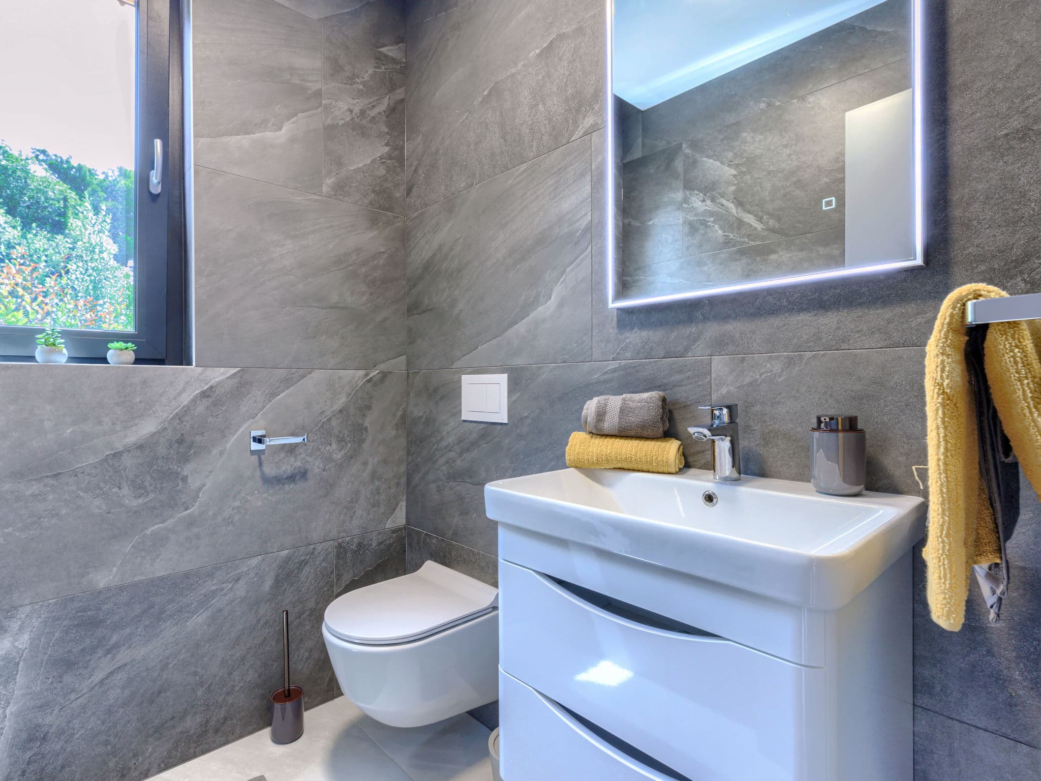 Bathroom / Wellness