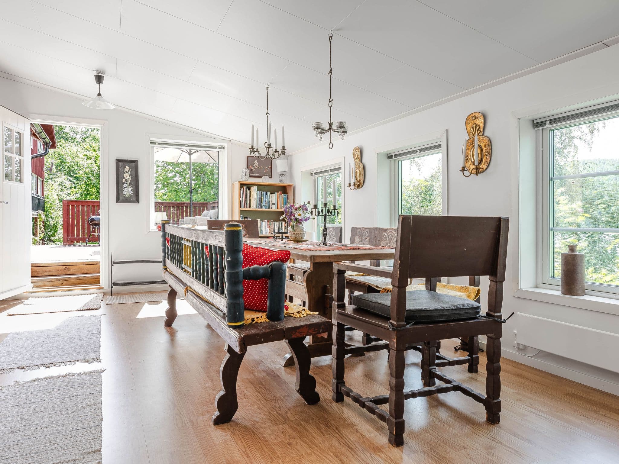 Kitchen / Dining Room