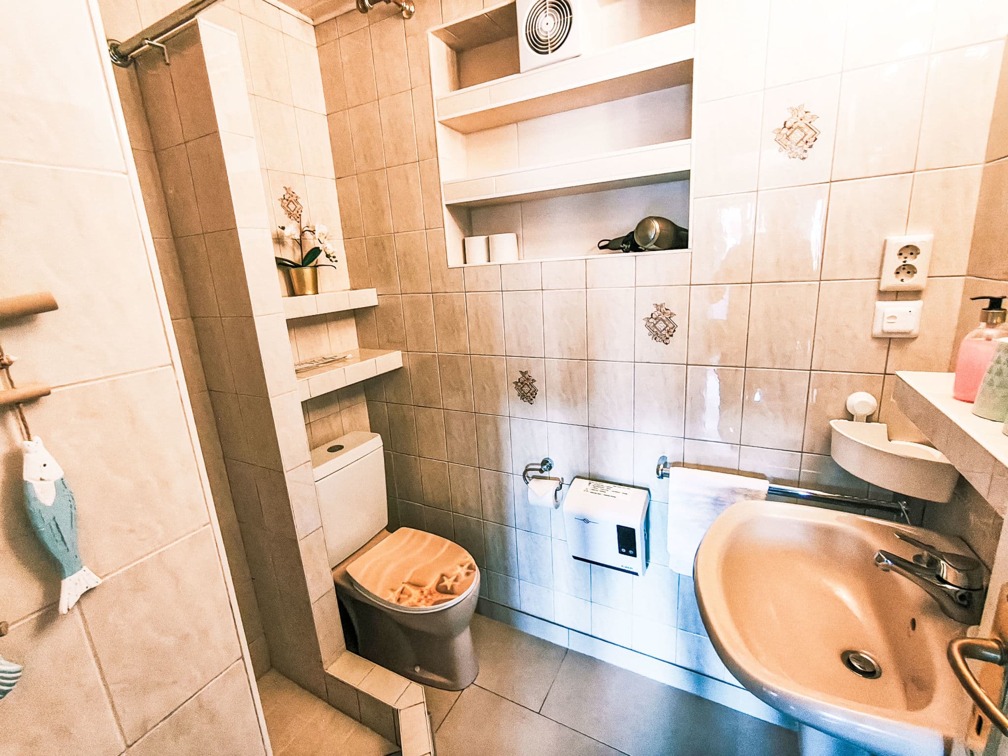 Bathroom / Wellness