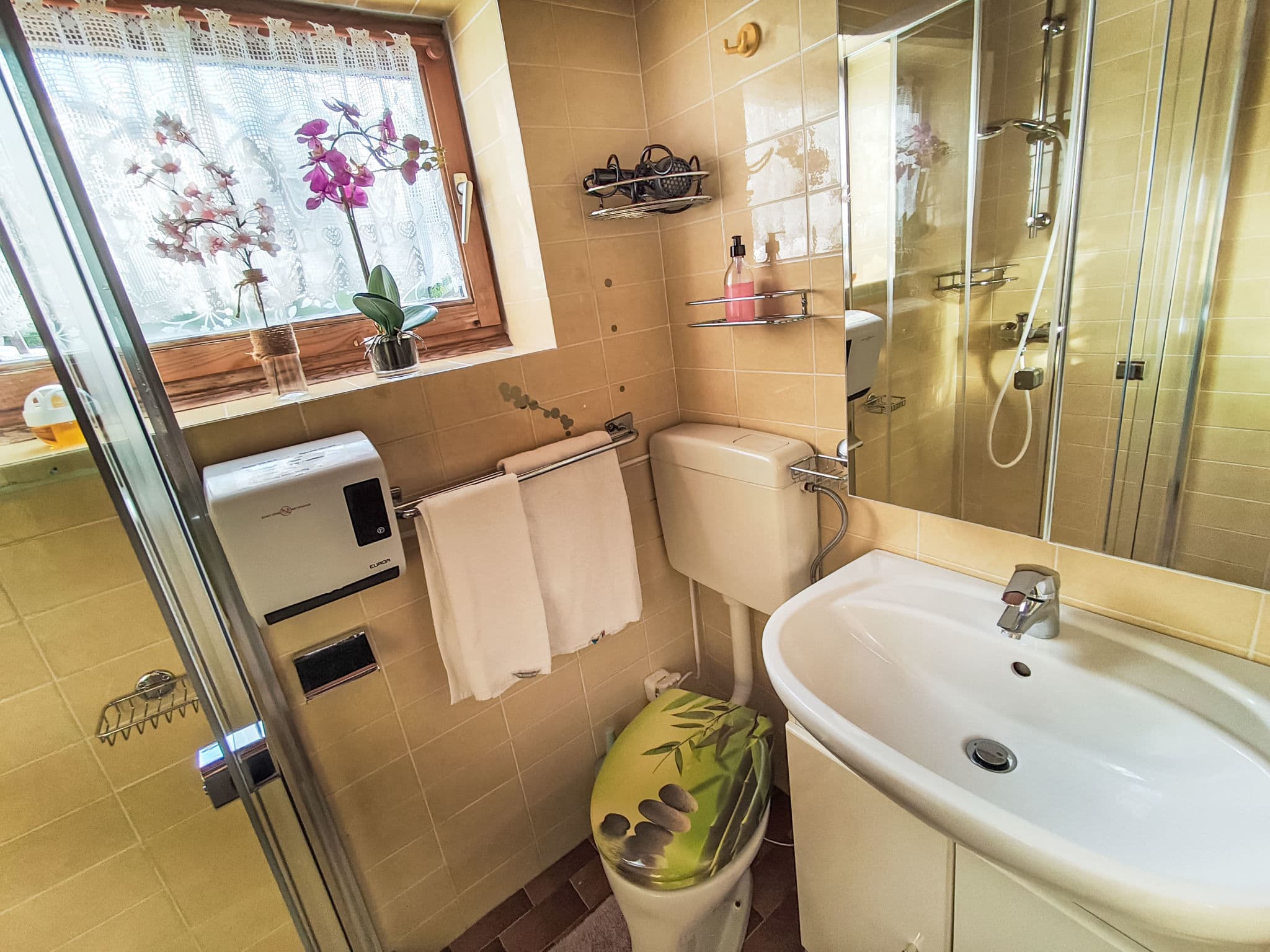 Bathroom / Wellness