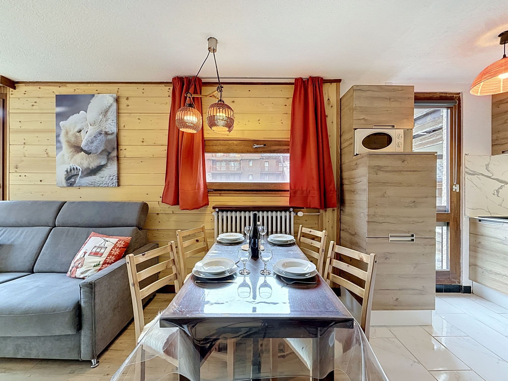 Kitchen / Dining Room