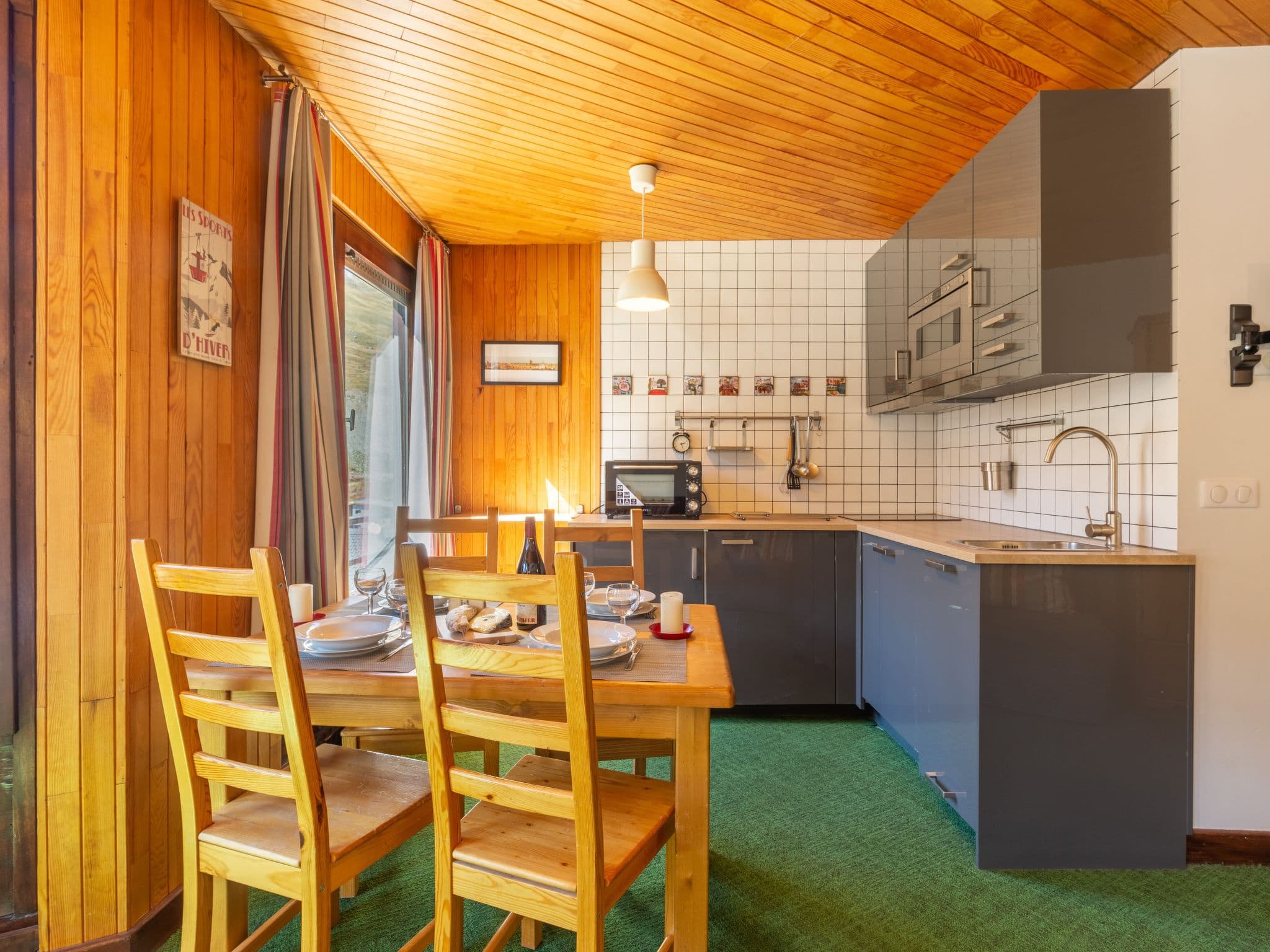 Kitchen / Dining Room