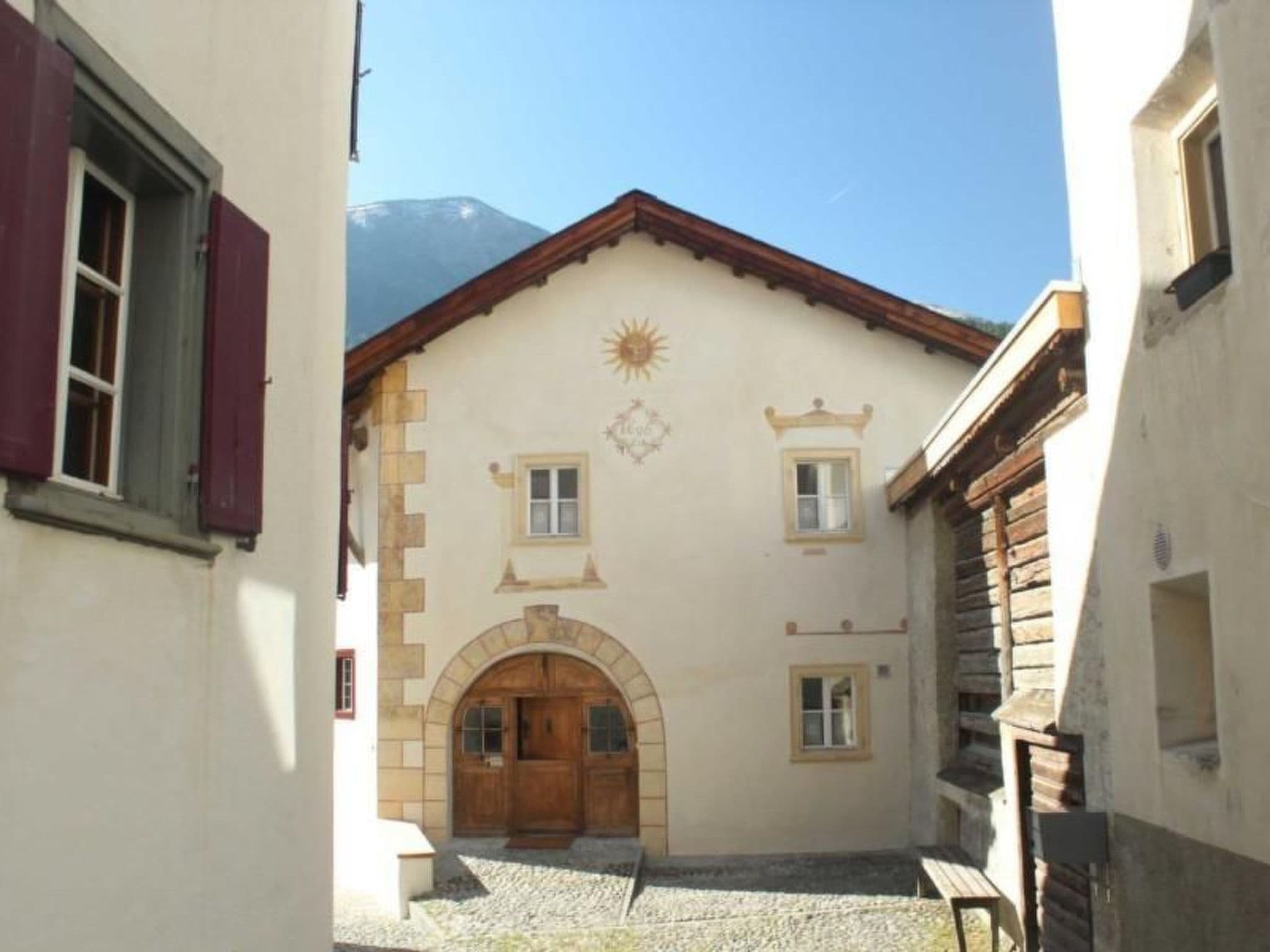 Gallery Image 1
