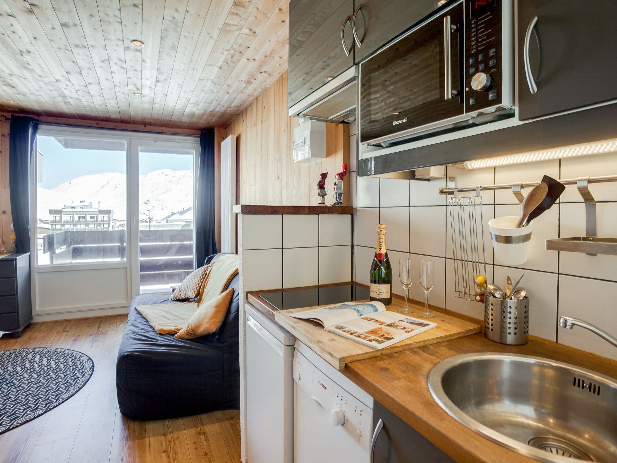 Kitchen / Dining Room