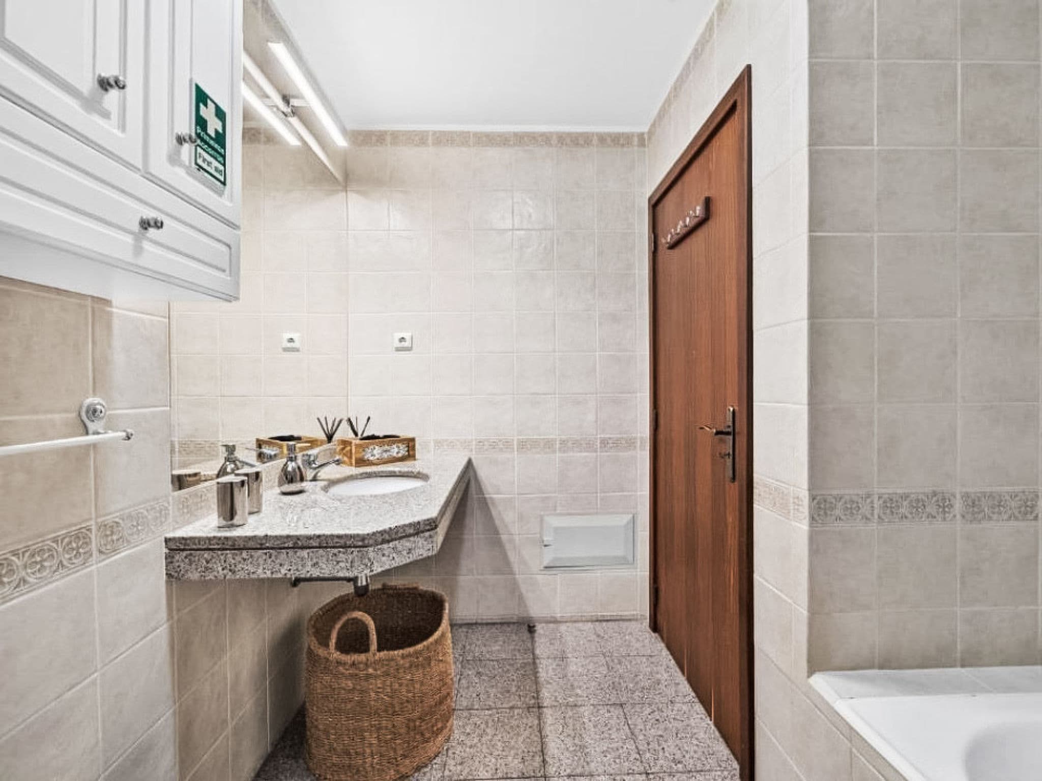 Bathroom / Wellness