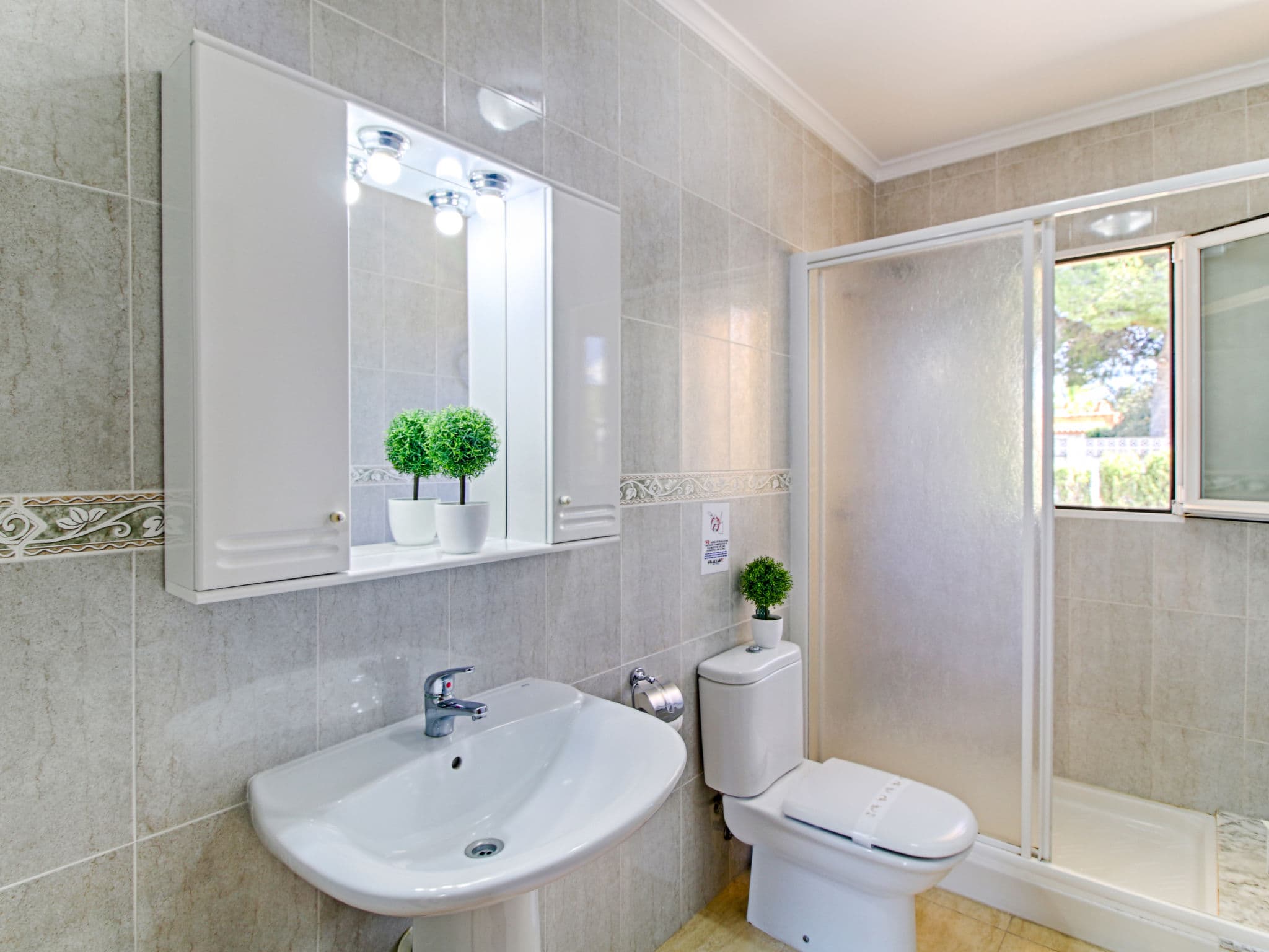 Bathroom / Wellness