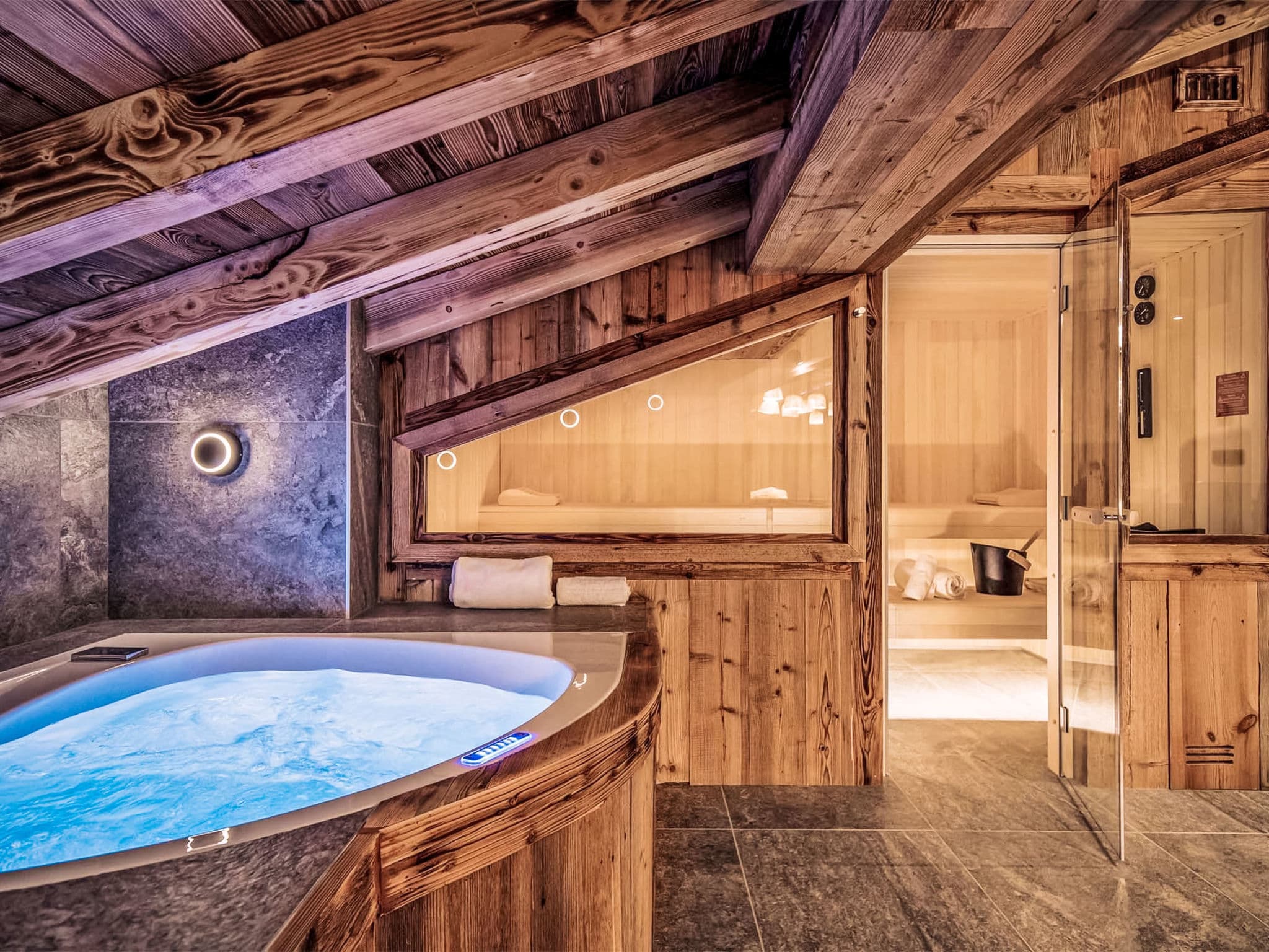 Bathroom / Wellness