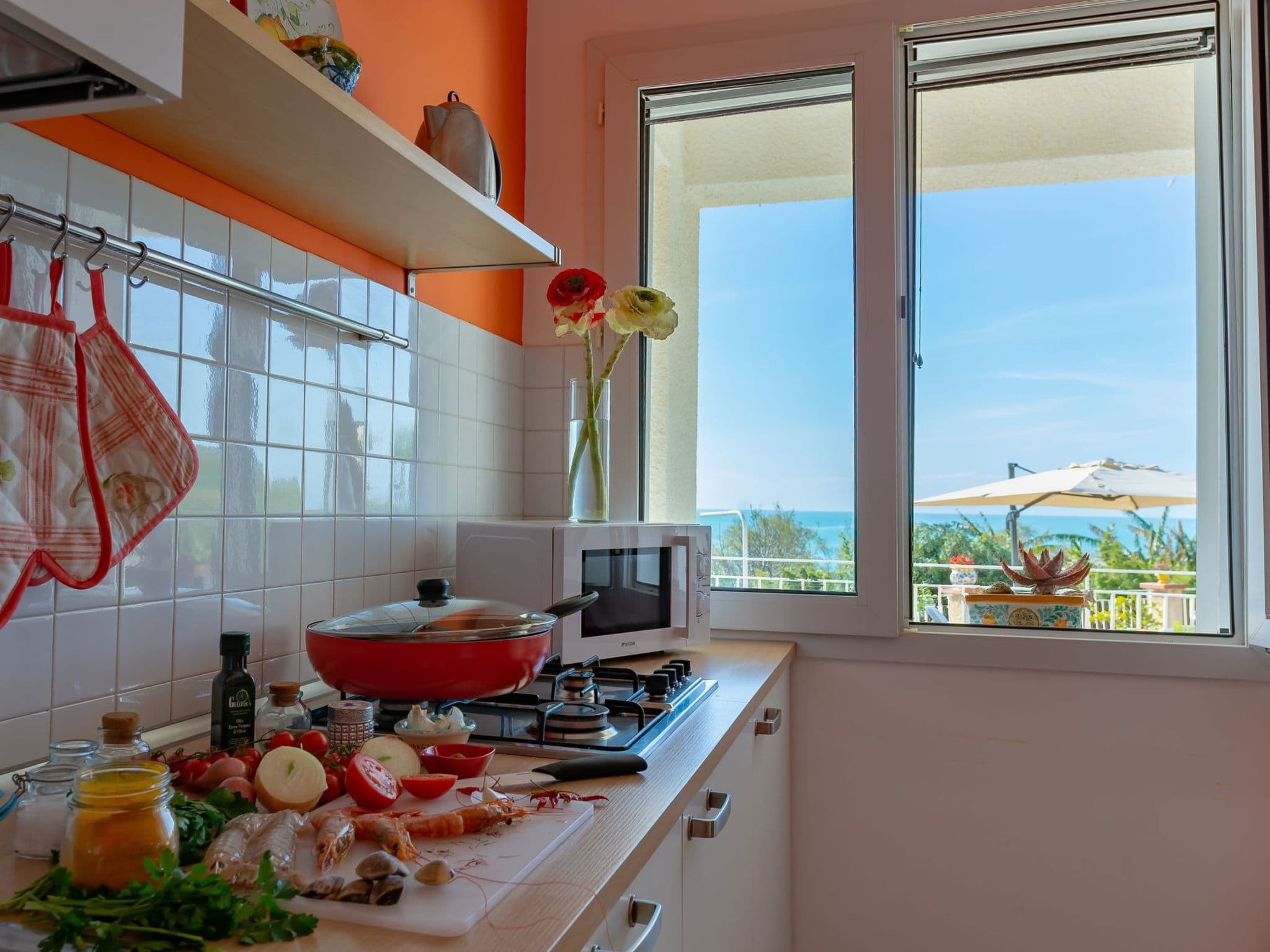 Kitchen / Dining Room