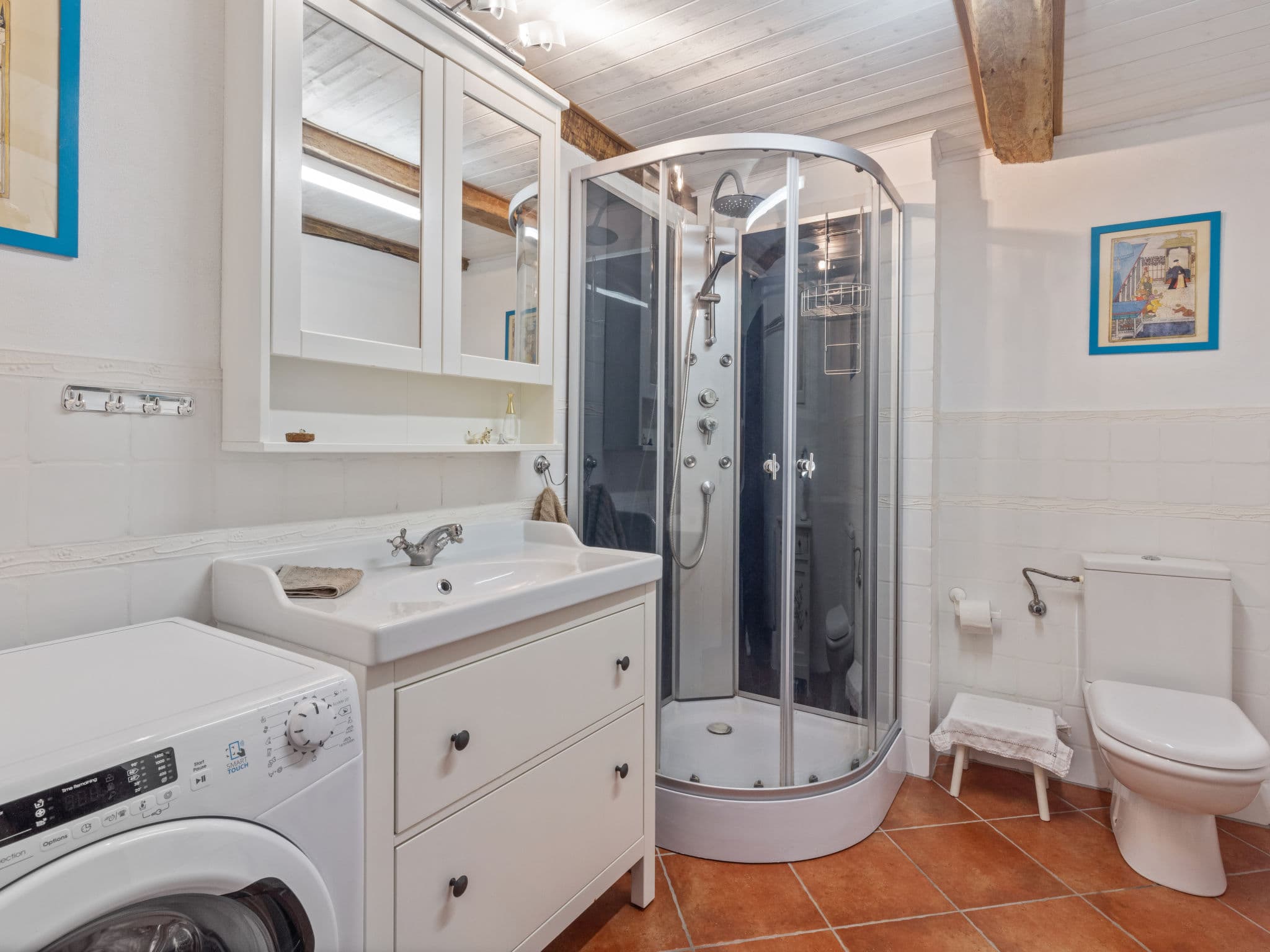 Bathroom / Wellness