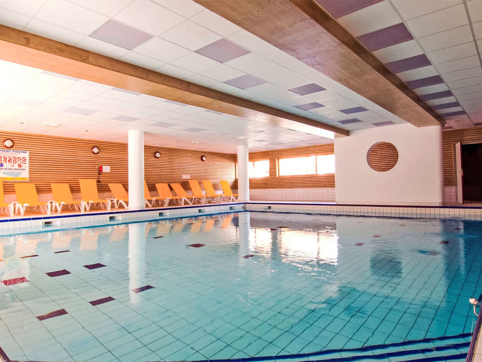 Pool Indoor