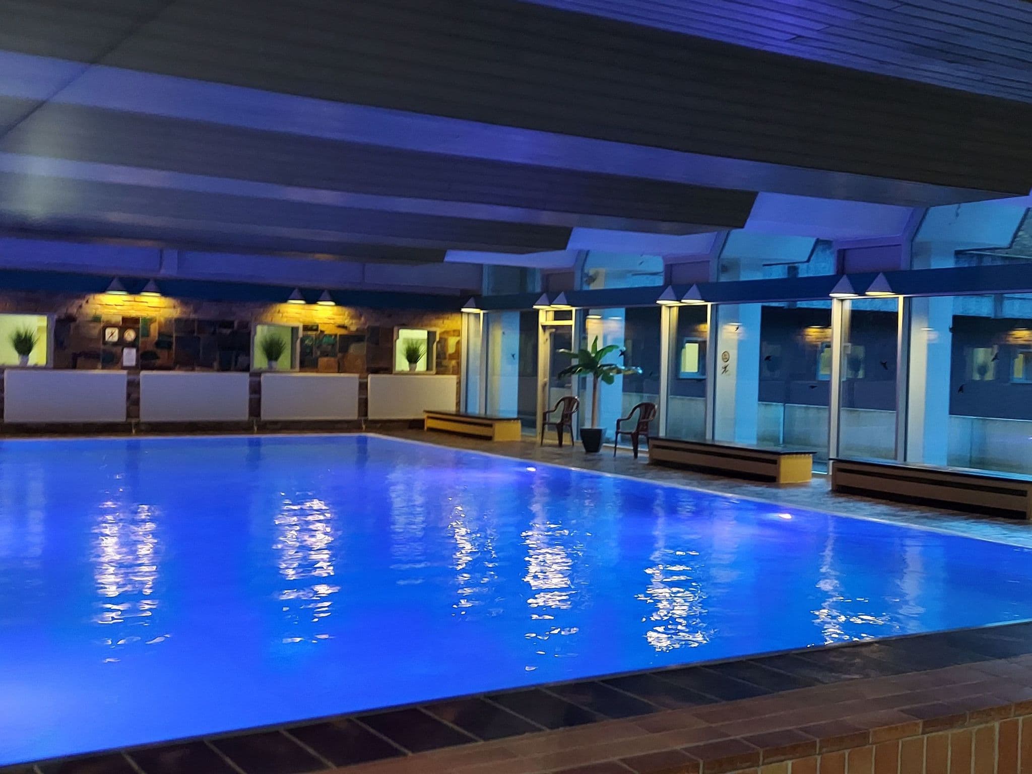 Pool Indoor