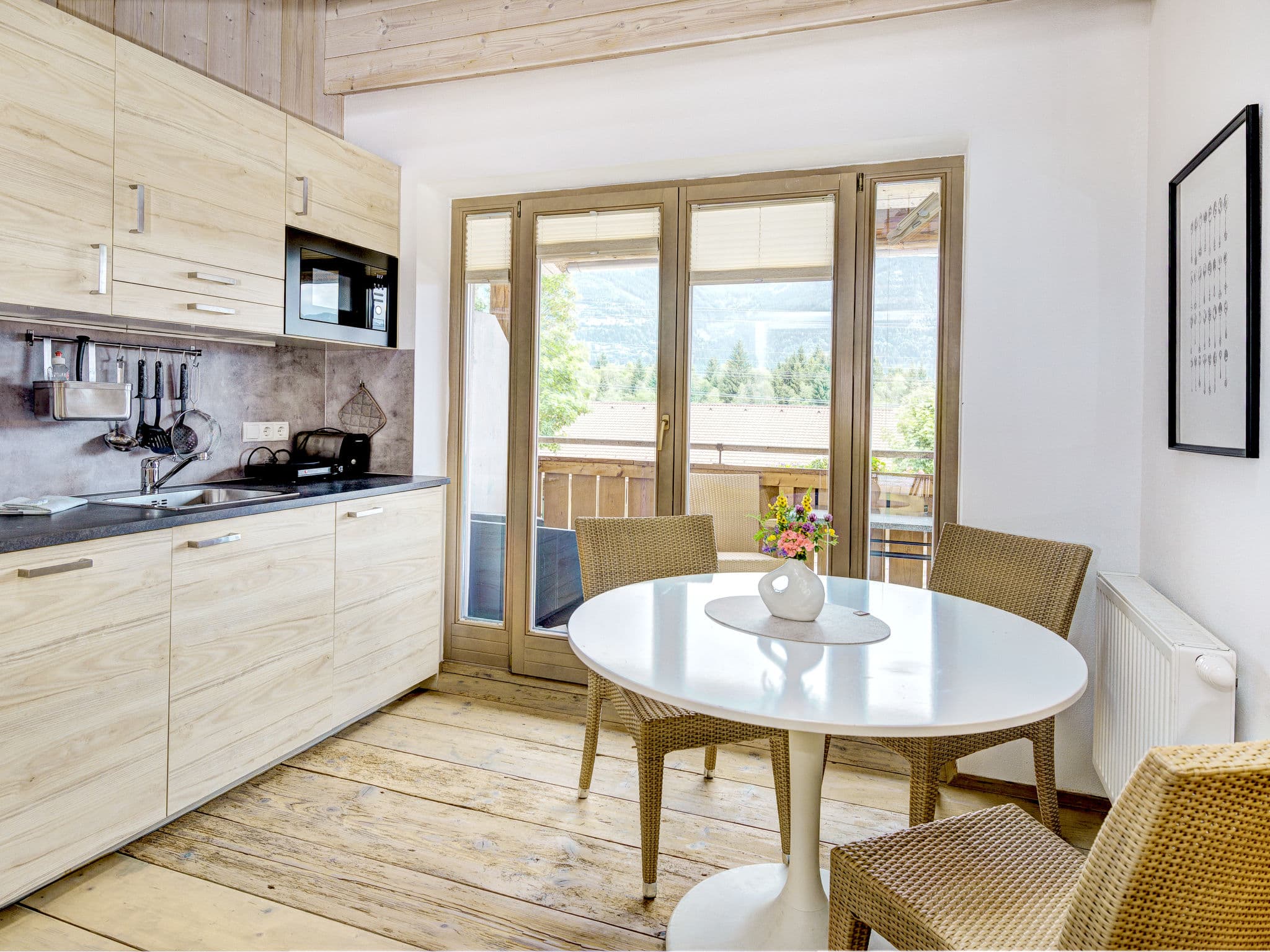 Kitchen / Dining Room