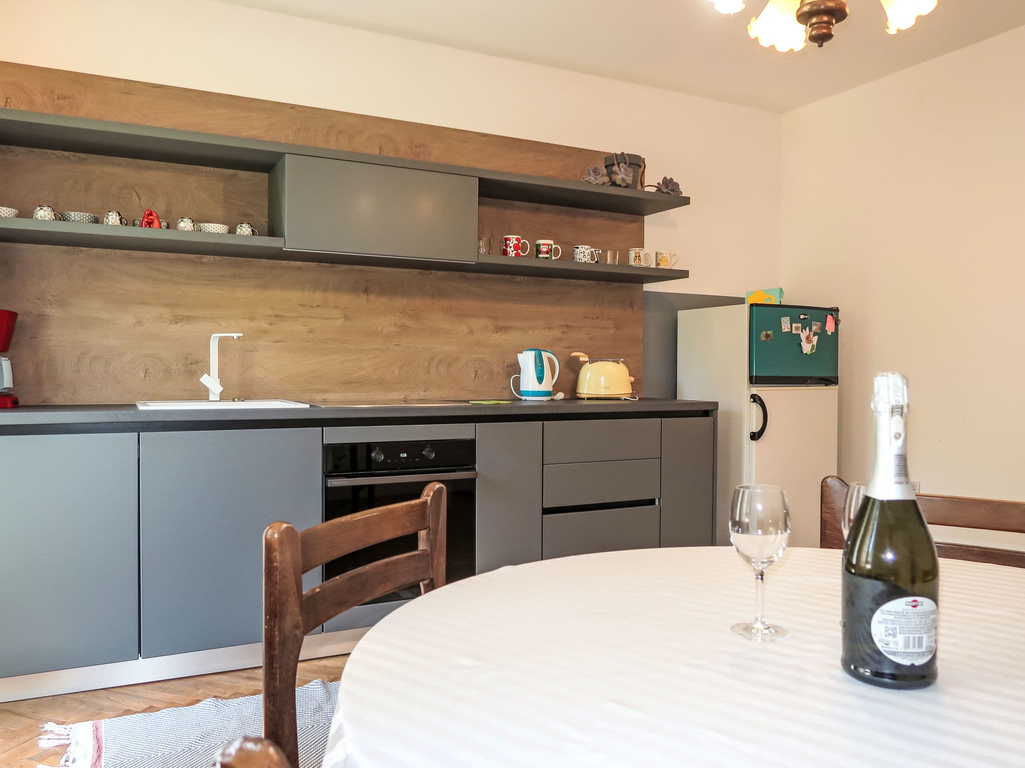 Kitchen / Dining Room