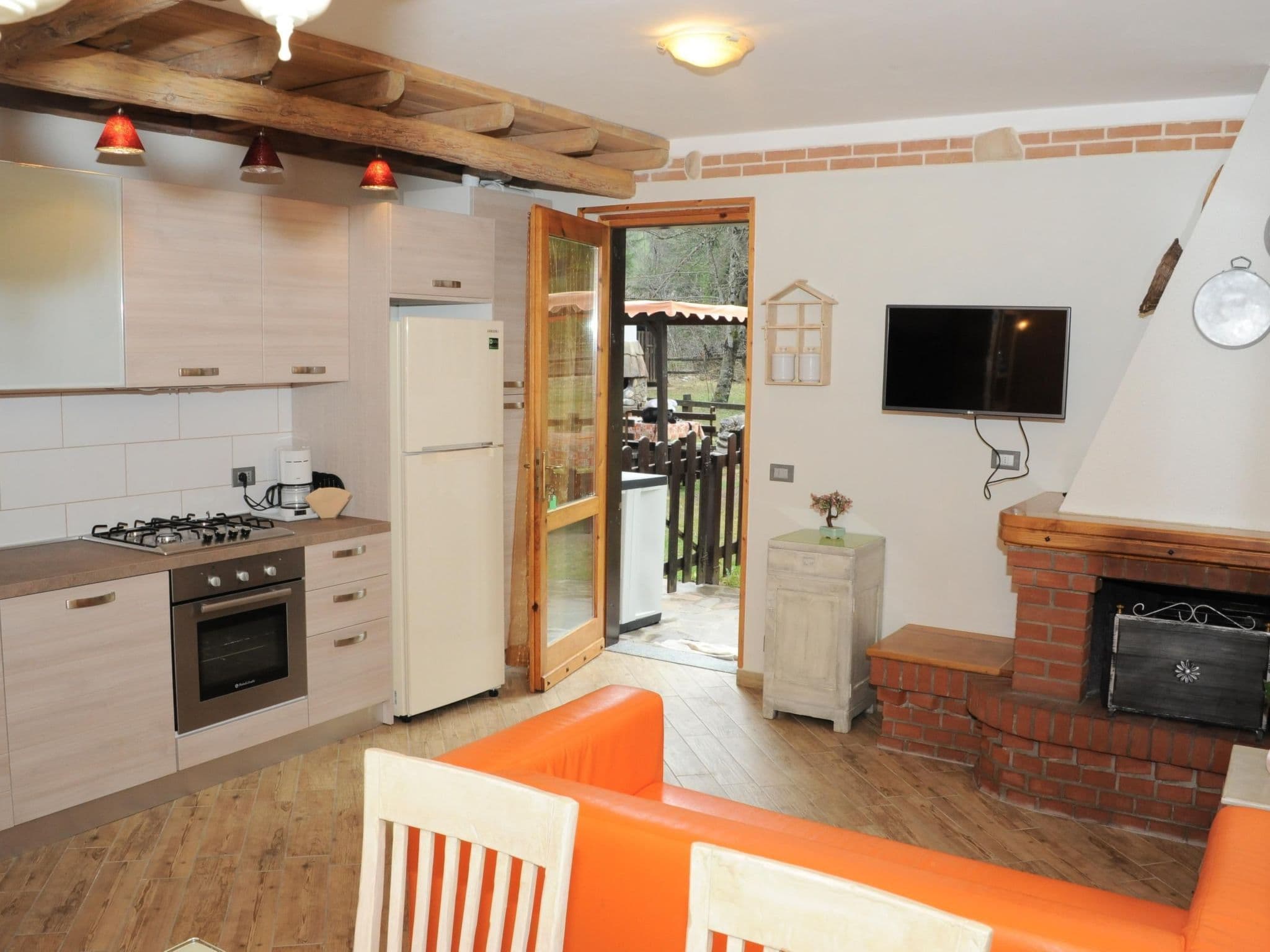 Kitchen / Dining Room