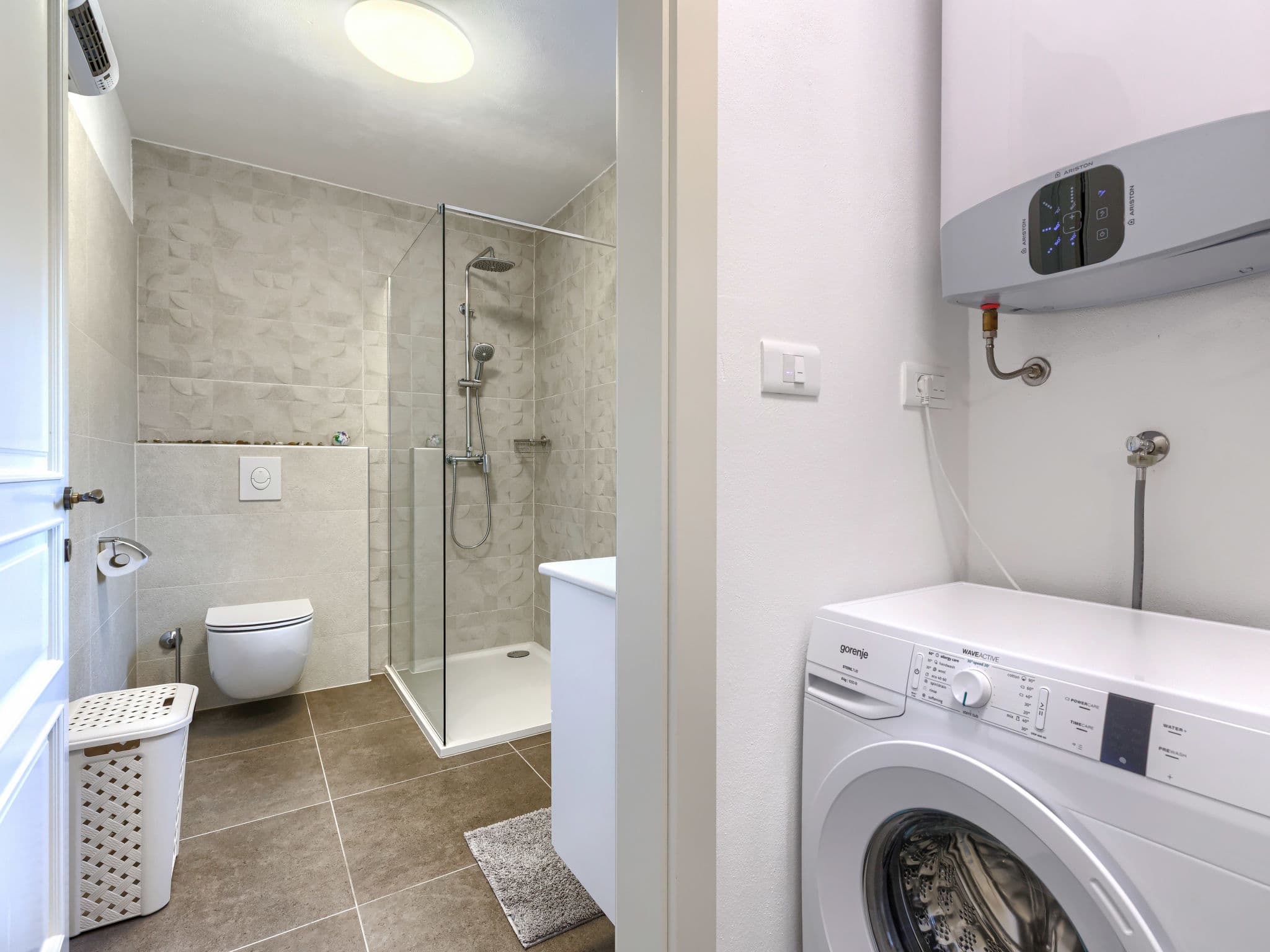 Bathroom / Wellness