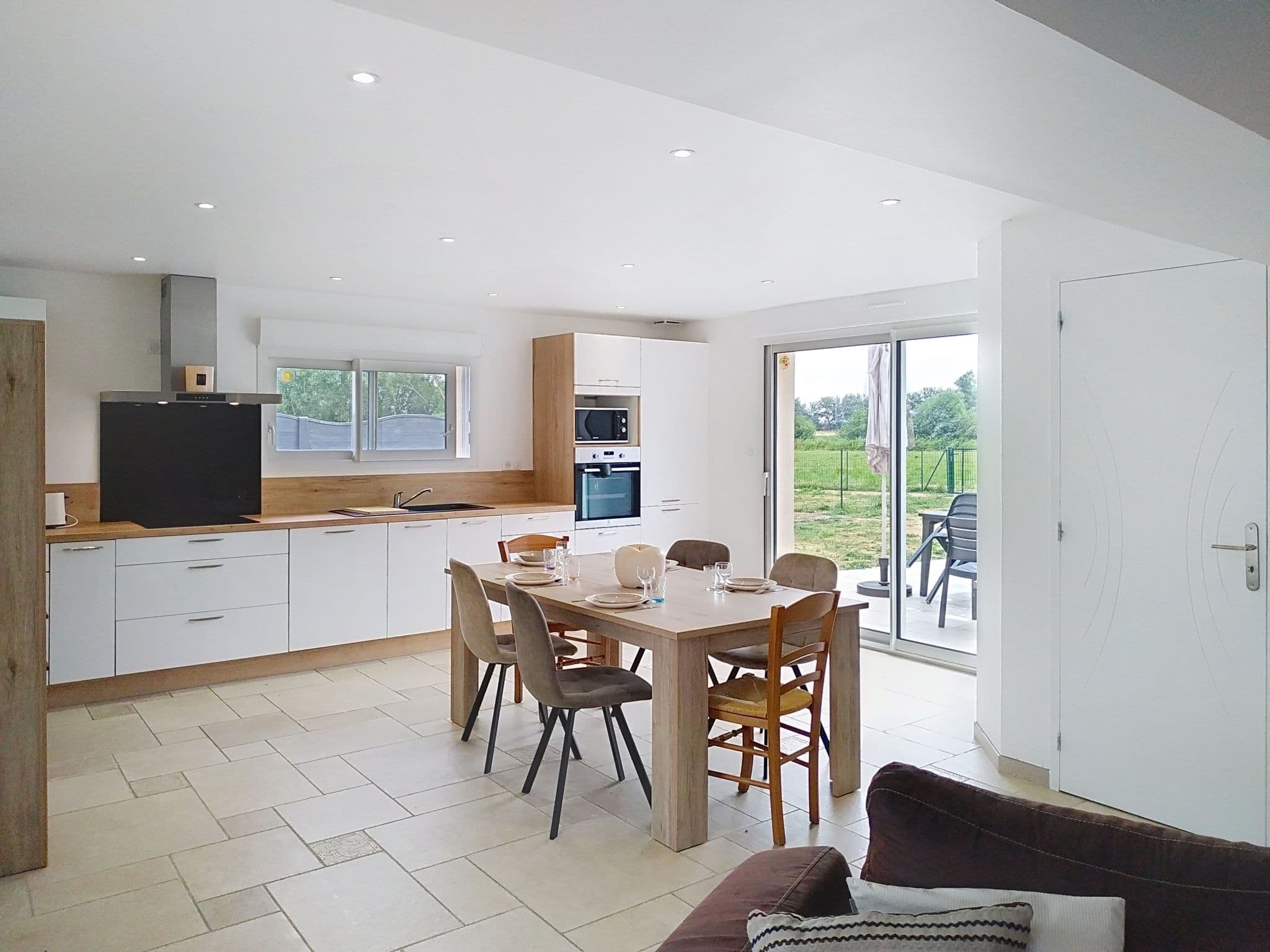 Kitchen / Dining Room